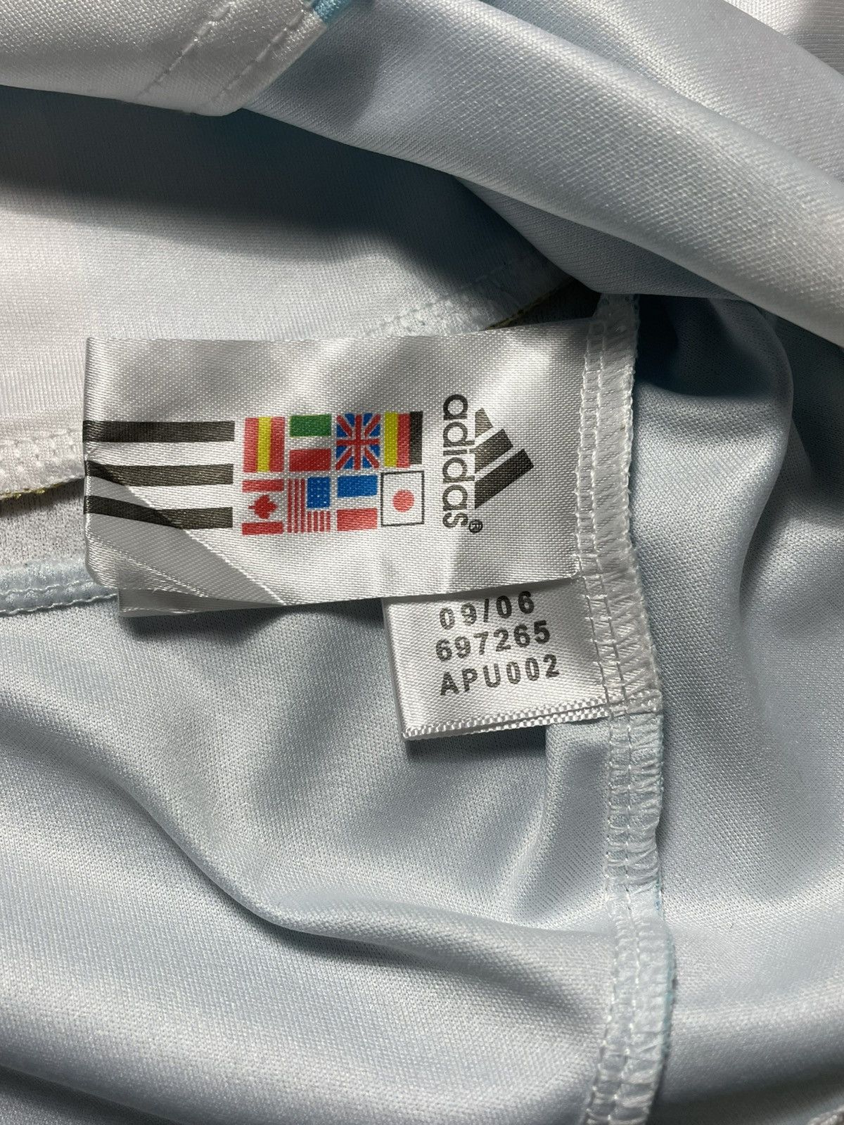 Adidas Adidas Argentina 2006 Home World Cup Vintage Soccer Jersey Size US L / EU 52-54 / 3 - 9 Thumbnail