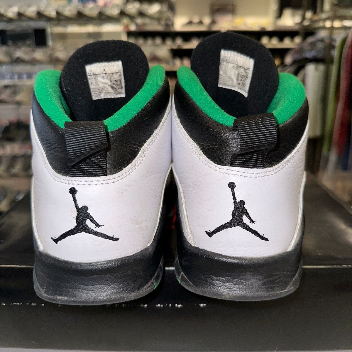 Jordan Brand × Nike Size 11.5 - Air Jordan 10 Retro 2019 Seattle (310805-137) Size US 11.5 / EU 44-45 - 3 Thumbnail