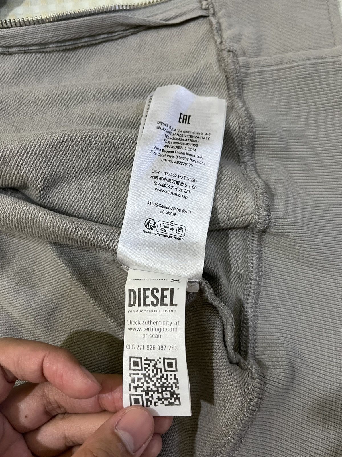 Diesel Diesel full-zip jacket with a high collar and front pockets Size US M / EU 48-50 / 2 - 9 Thumbnail