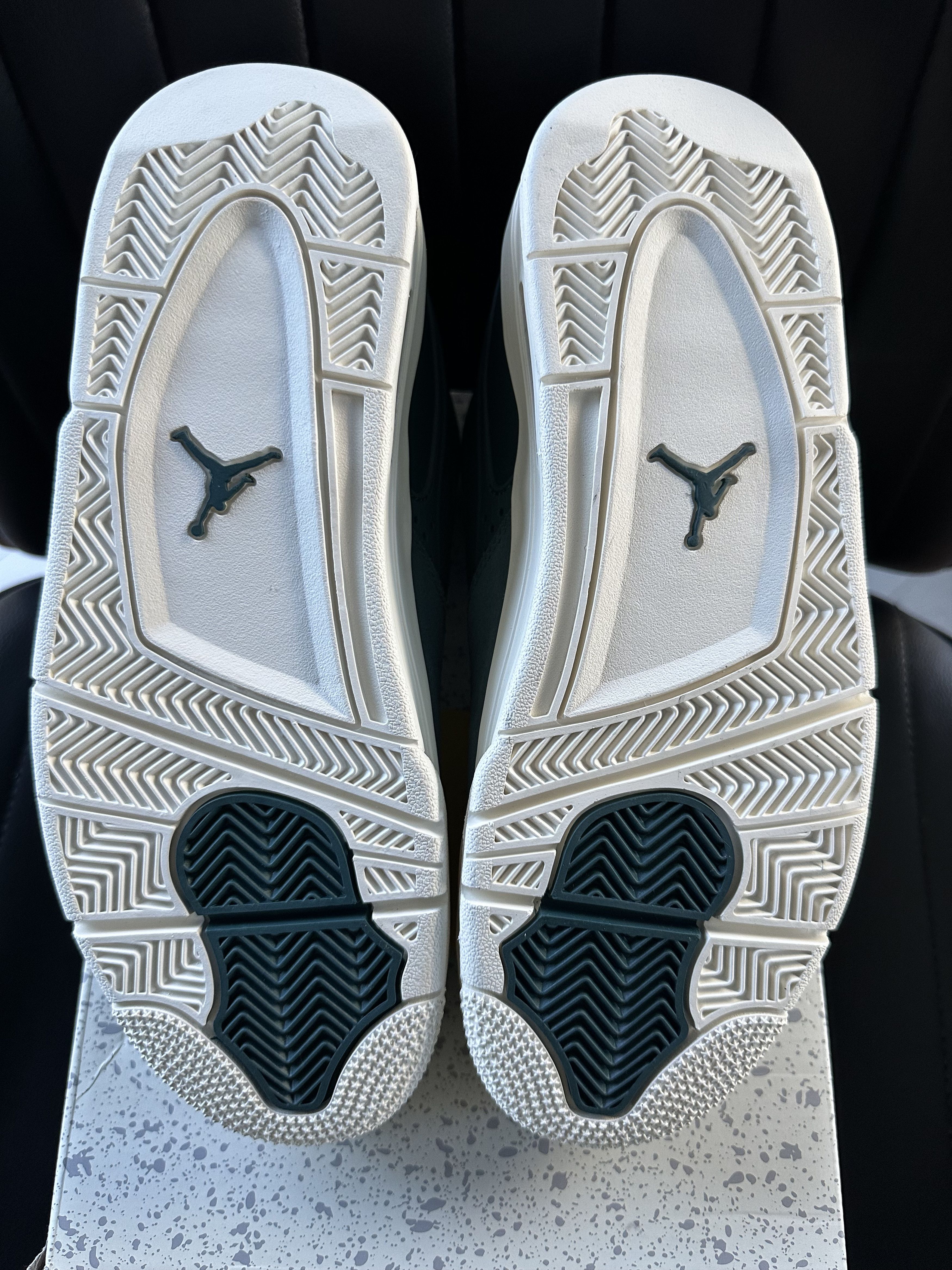 Nike WMNS AIR JORDAN 4 RM OXIDIZED GREEN Size US 9.5 / IT 39.5 - 10 Thumbnail