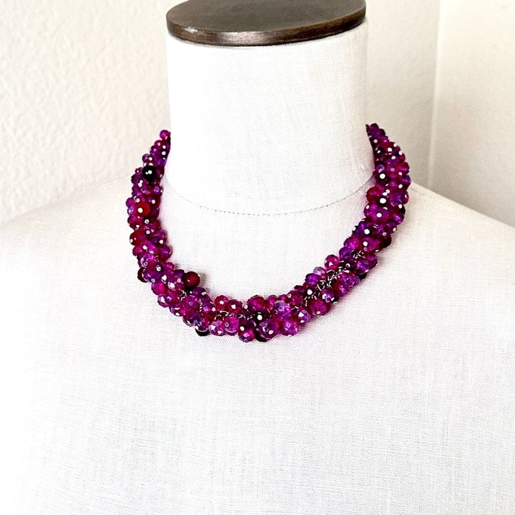 White House Black Market WHBM Party Pink Cluster Beaded Statement Necklace | NWT Size ONE SIZE - 2 Thumbnail