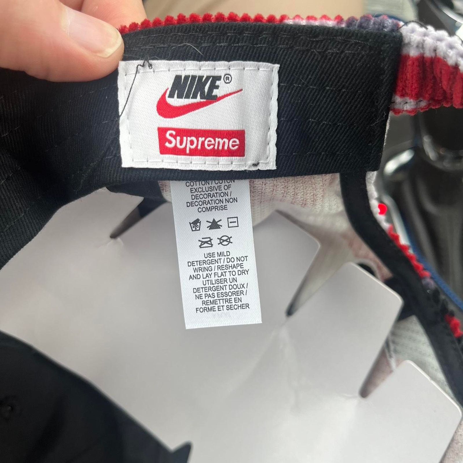 Supreme Supreme x Nike red camo corduroy dad hat Size ONE SIZE - 4 Thumbnail