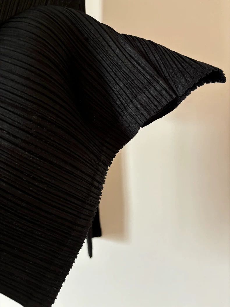 Issey Miyake issey miyake size:3 Black long sleeves 2506-Nextarrow Size XXS / US 00 / IT 34 - 7 Thumbnail
