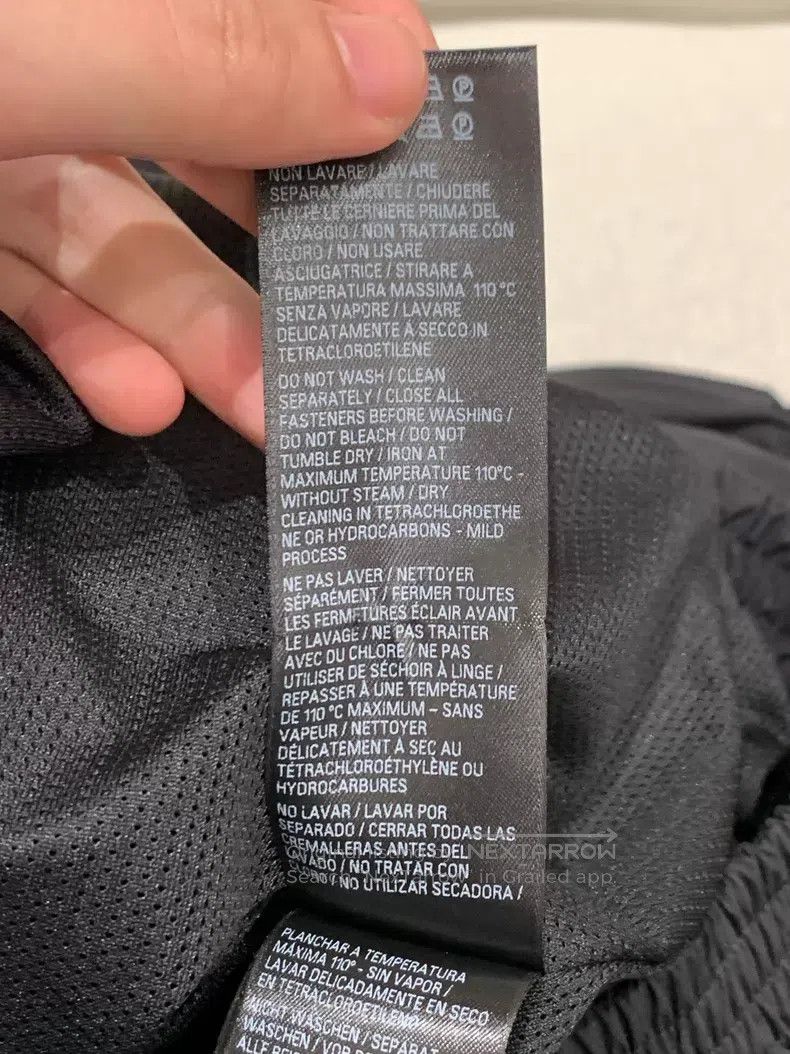 Balenciaga Balenciaga Solid color double-ended zipper embroidered med Size XXS / US 00 / IT 34 - 5 Thumbnail