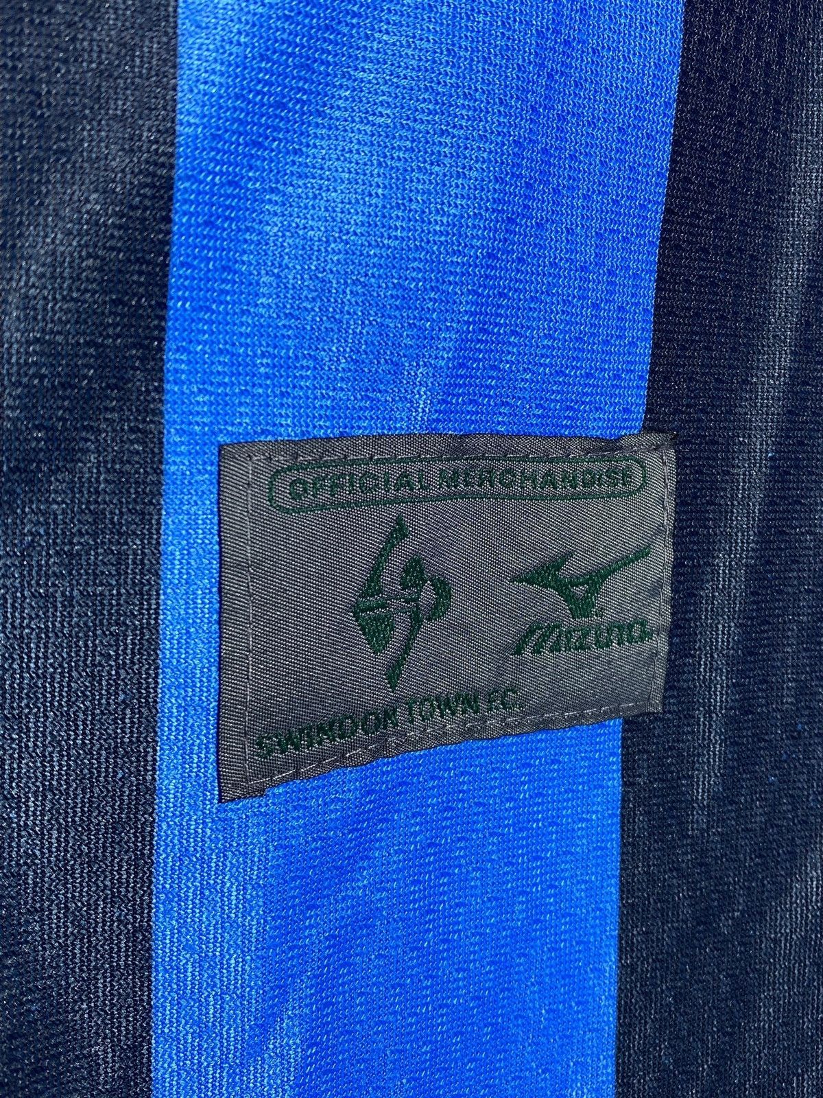Vintage Vintage Mizuno Swindon Town 1997-99 Away Football Shirt Rare Size US XXL / EU 58 / 5 - 8 Thumbnail