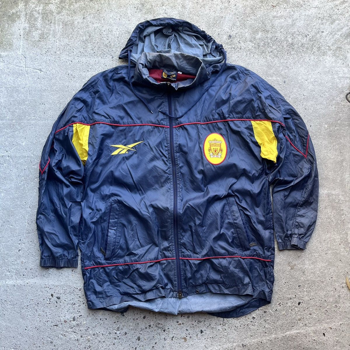 Liverpool 1997/98 VINTAGE Reebok Light Jackets raincoat