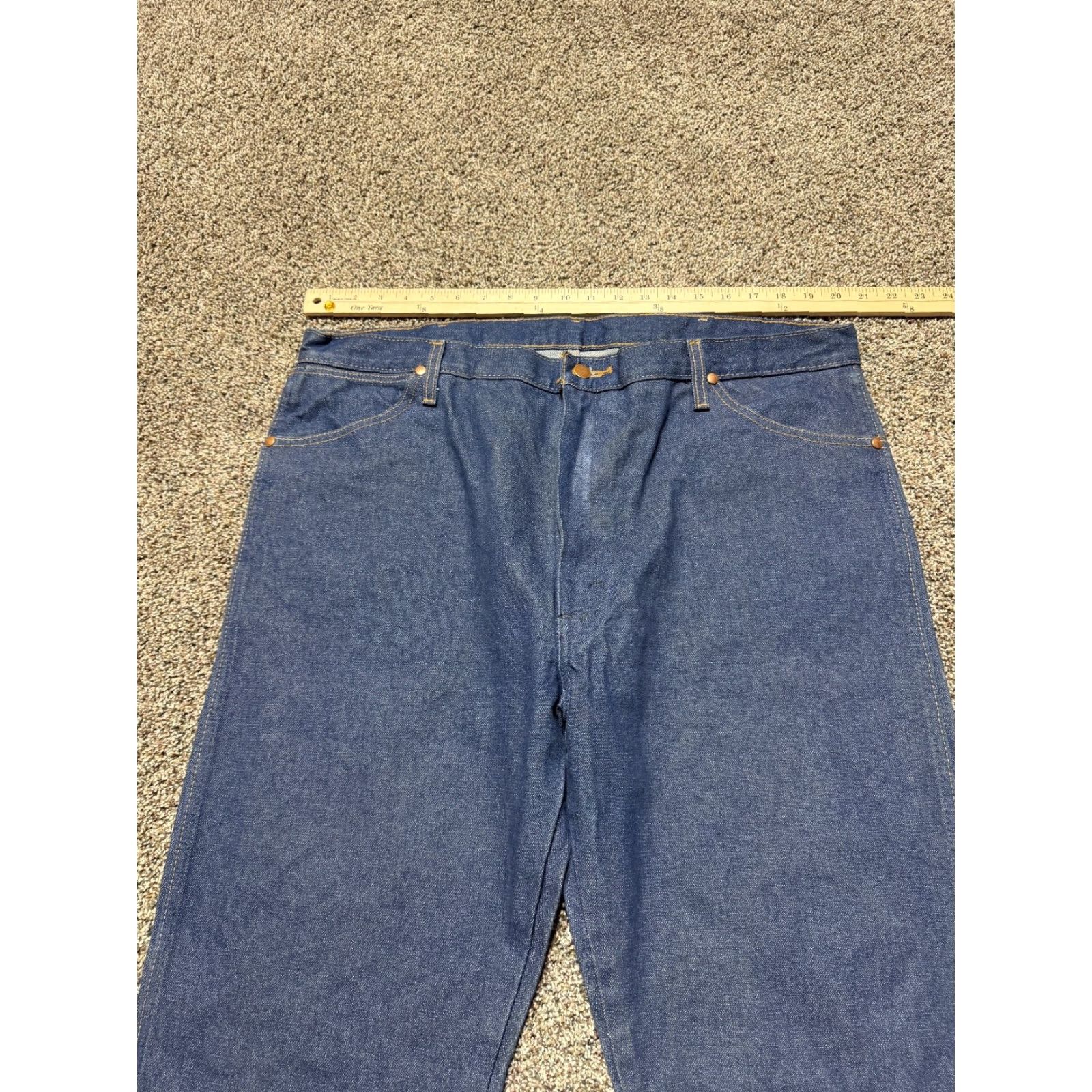 Wrangler VINTAGE Wrangler Jeans 13MWZ 40X34 Bootcut Blue Denim Mens Regular 5-Pocket Pockets Cowboy Logo EUC Size US 40 / EU 56 - 7 Thumbnail