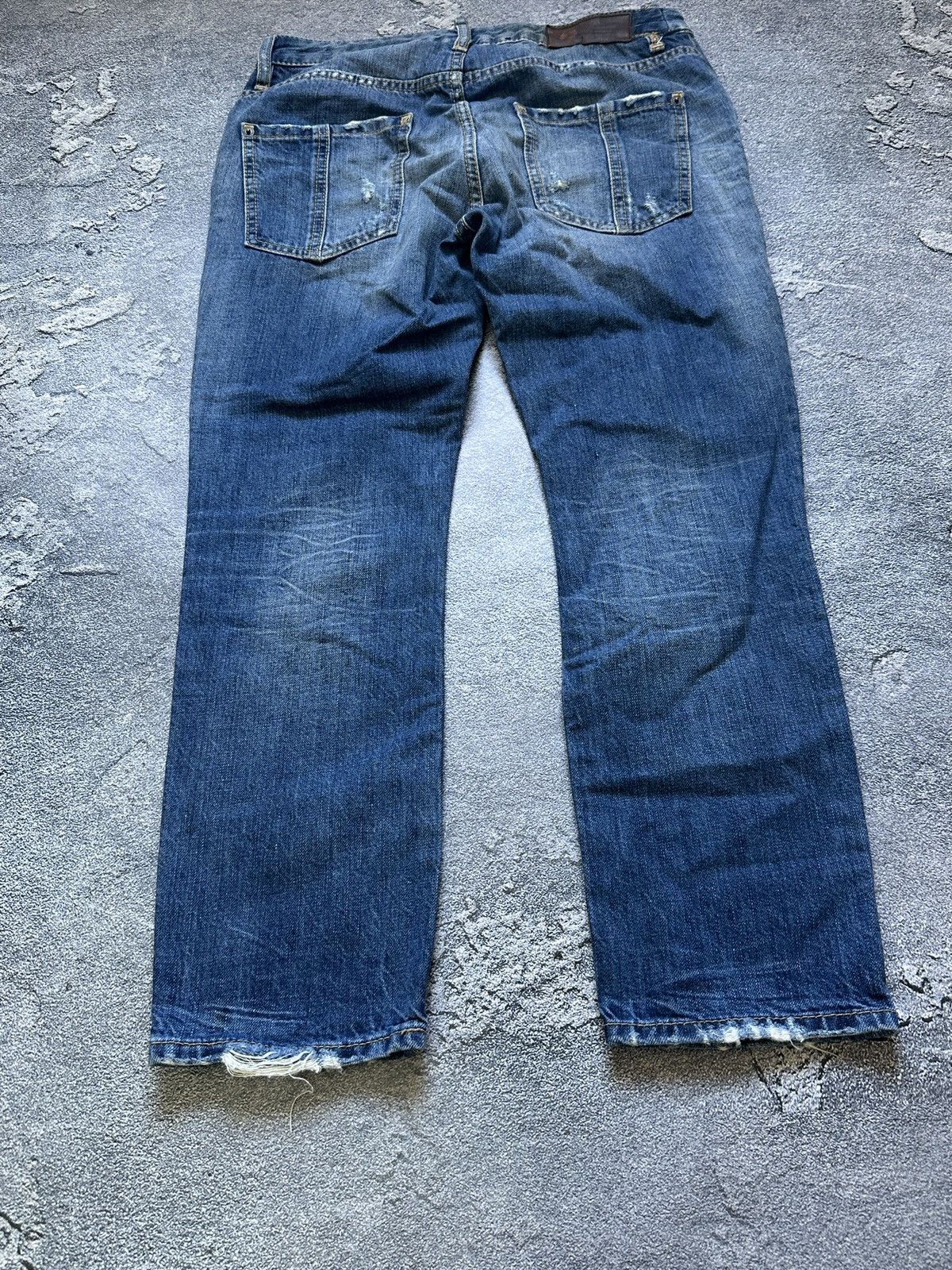 Dsquared2 Dsquared2 Women’s Low Rise Cropped Distressed Jeans Size 27 Size 27" / US 4 / IT 40 - 12 Thumbnail
