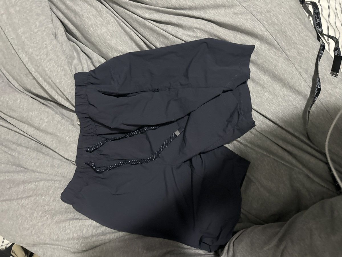 Fabletics Fabletics Active Short Size US 28 / EU 44 - 1 Thumbnail