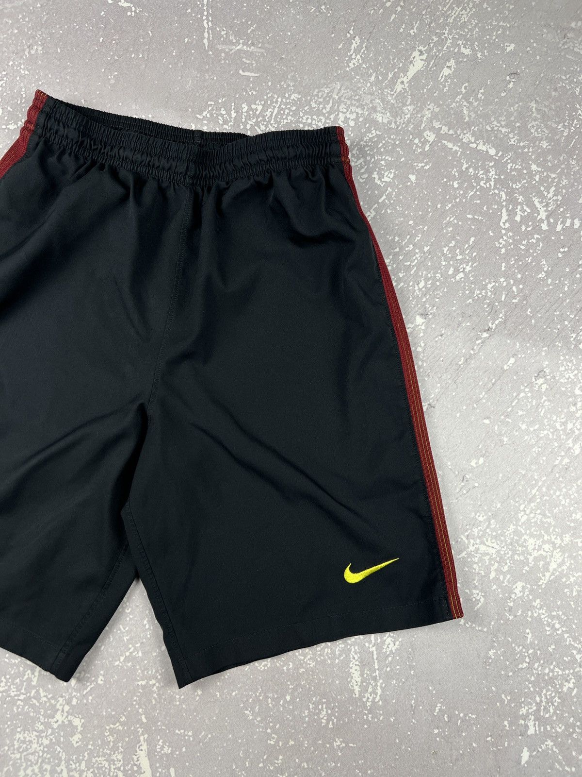 Nike 2016/2017 Away Nike Manchester City Soccer Football Shorts Size US 29 - 2 Thumbnail