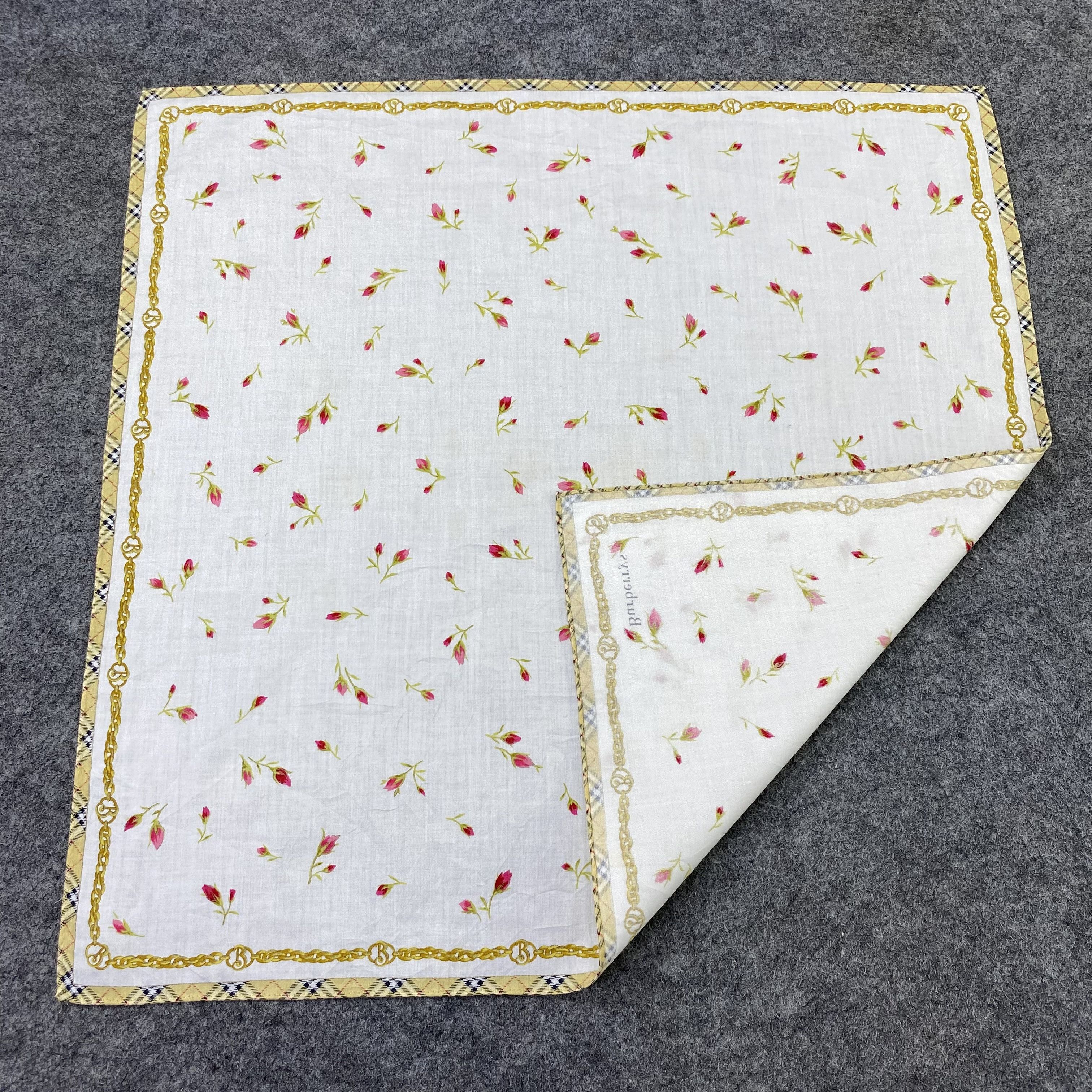 Burberry Burberrys Handkerchief Neckerchief Bandana-B1756 Size ONE SIZE - 5 Thumbnail