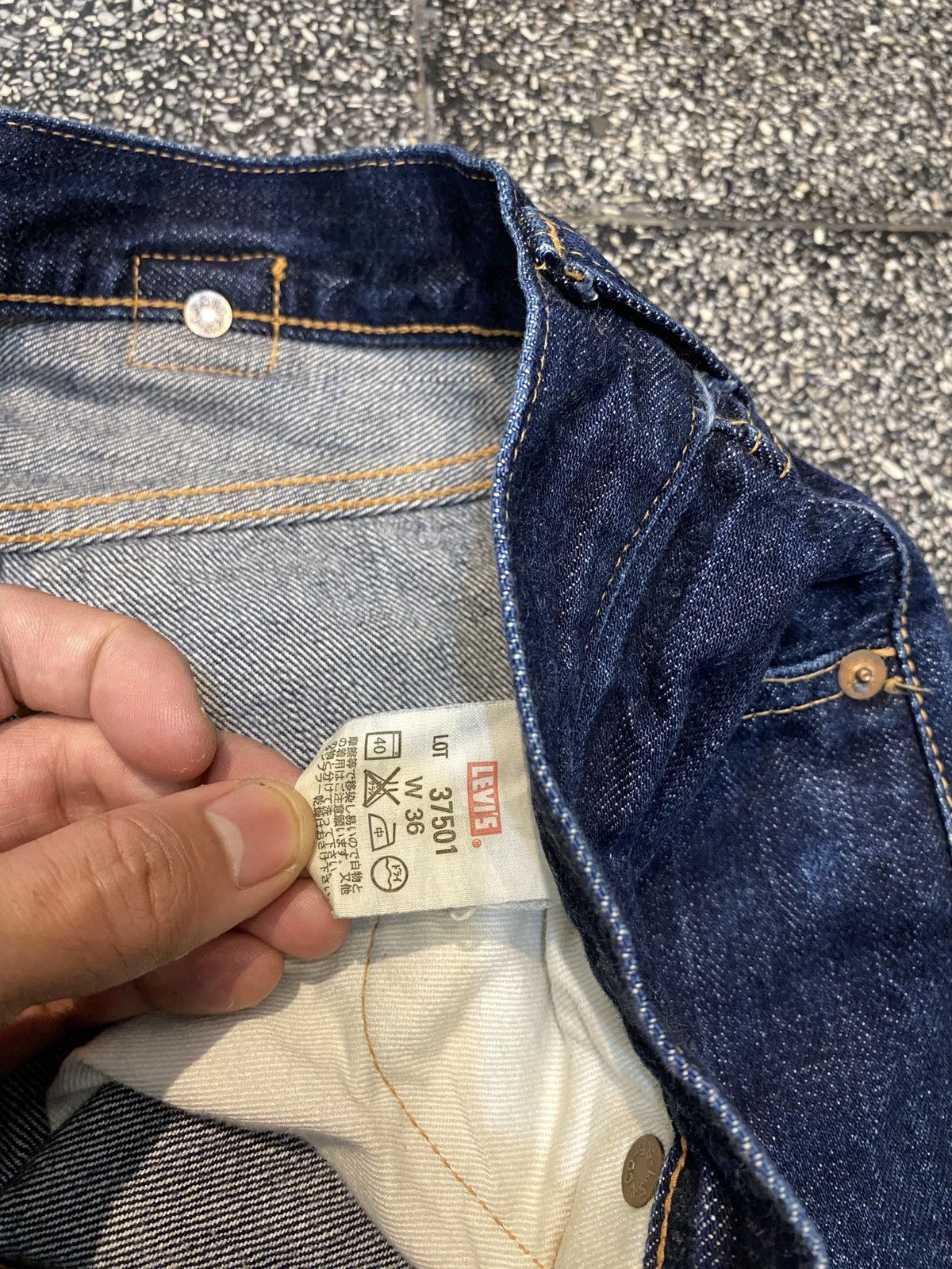 Levi's × Levi's Vintage Clothing × Vintage LVC Levis 501XX Repro1937 Selvedge Denim Indigo Big E Buckle Size US 33 - 11 Thumbnail