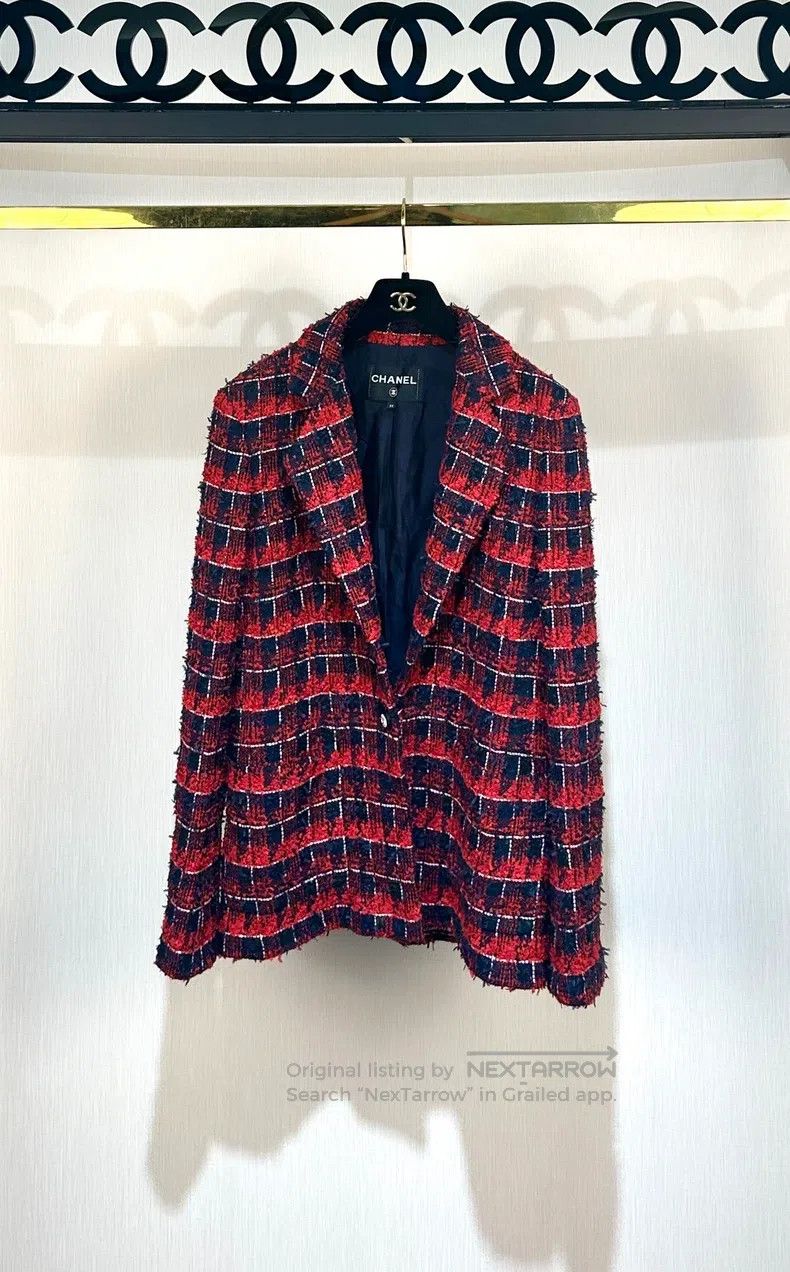 Chanel Chanel 24s red and black plaid jacket Size XS / US 0-2 / IT 36-38 - 1 Thumbnail