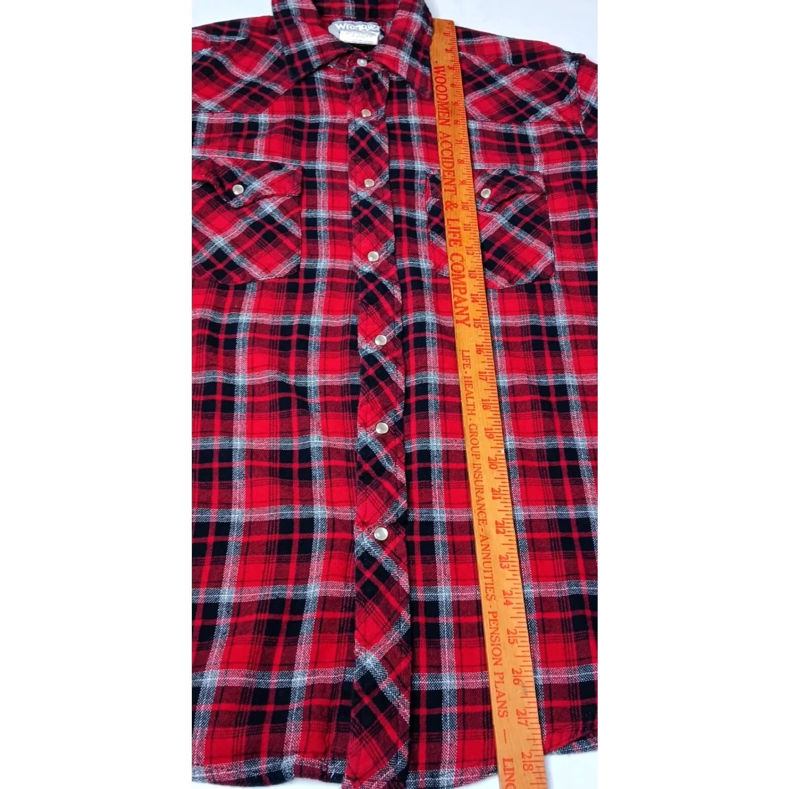 Wrangler VINTAGE Wrangler Wrancher Shirt Large Plaid Red Western Pearl Snap Cowboy Workwear Mens L Red Plaid Western Wear 90s Size US L / EU 52-54 / 3 - 5 Thumbnail