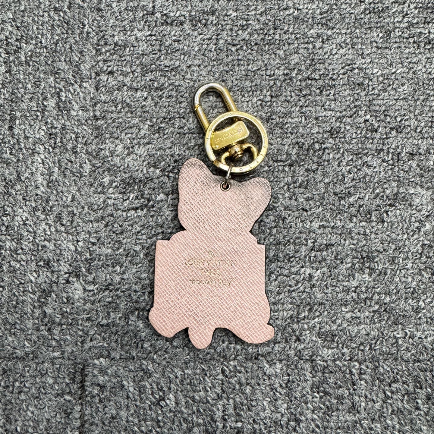 Louis Vuitton LV Tiger Keychain 95 New Dirty Faded Size ONE SIZE - 2 Thumbnail
