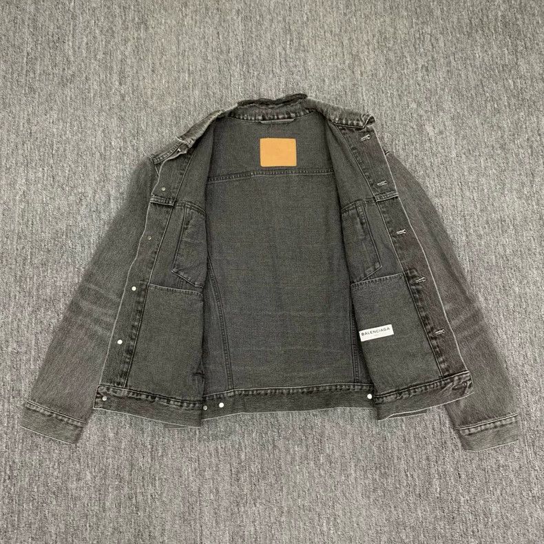 Balenciaga Balenciaga size 36 Backlogo washed denim jacket Size S / US 4 / IT 40 - 8 Thumbnail