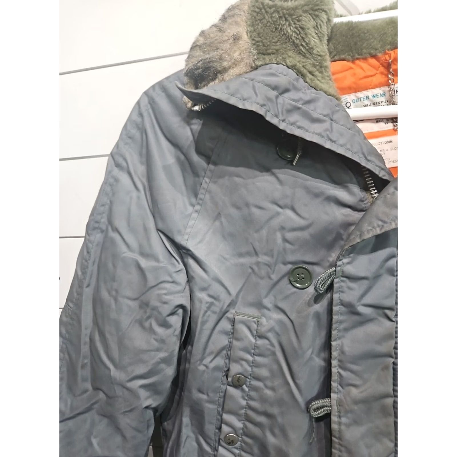 Vintage VINTAGE Kmart N3-B Army Green Satin Fur Trim Hooded Puffer Jacket Coat Mens Medium - Army Style Parka Coat Mens M Brown? Size US M / EU 48-50 / 2 - 5 Thumbnail