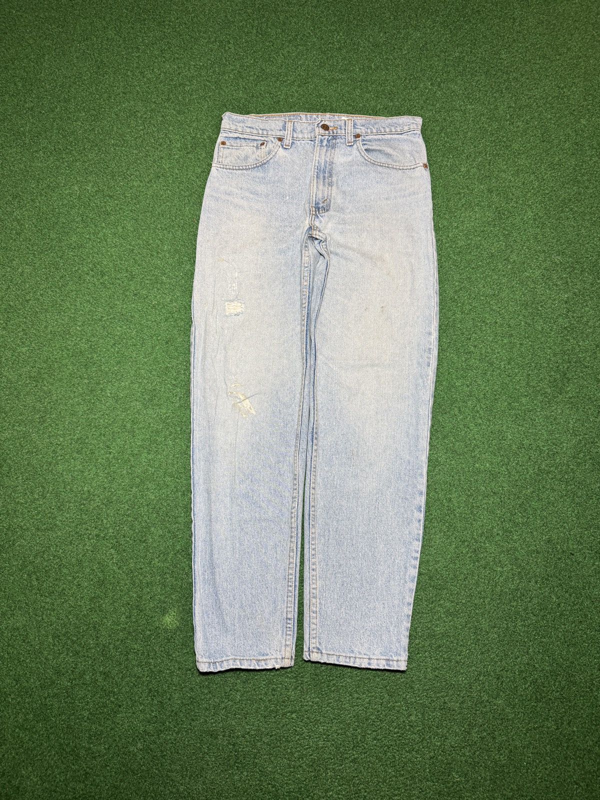 Levi's Vintage Clothing 90s Levi’s 550 Relaxed Distressed Light Wash 31x30 Jeans Size US 31 - 1 Thumbnail