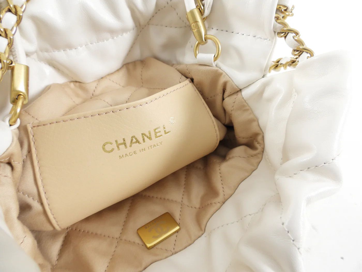 Chanel os11x0126 Size: OS / Mini Chain Bag Bag In White Size ONE SIZE - 9 Thumbnail
