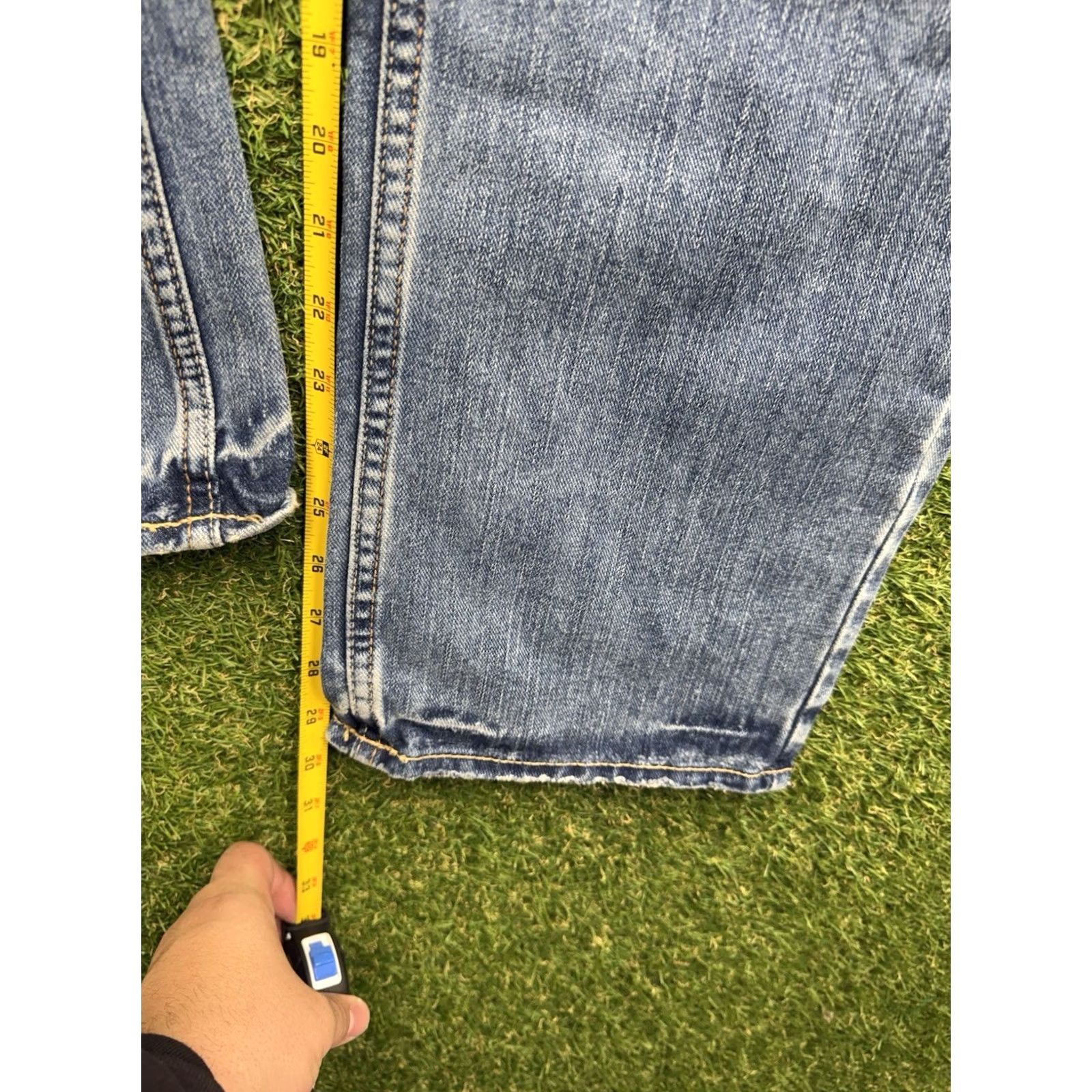 American Eagle Outfitters American Eagle Outfitters Jeans Mens 33x32 Blue Denim 5-Pocket Relaxed Bootcut Mid Rise 100% Cotton Leather Logo Size US 33 - 5 Thumbnail
