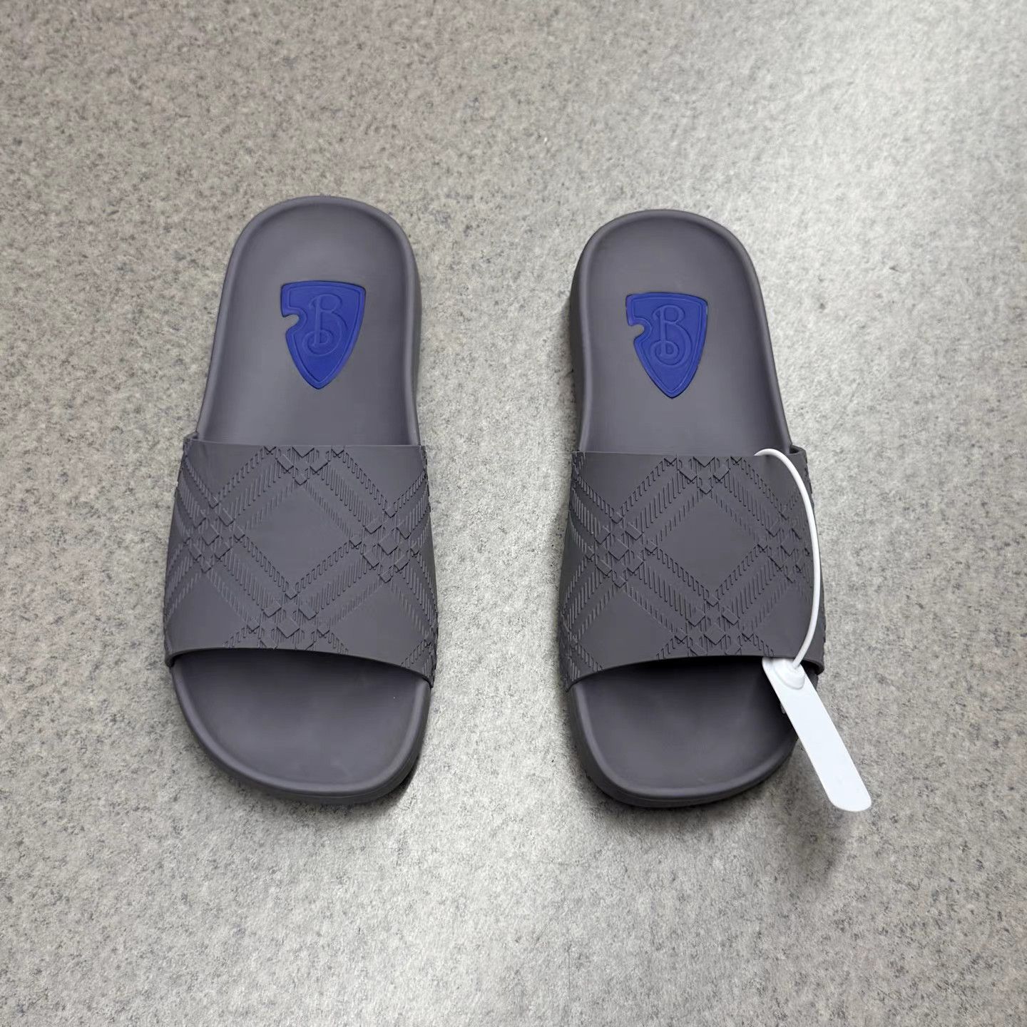 Burberry Burberry 25 New Slides K15 Size US 10 / EU 43 - 5 Thumbnail
