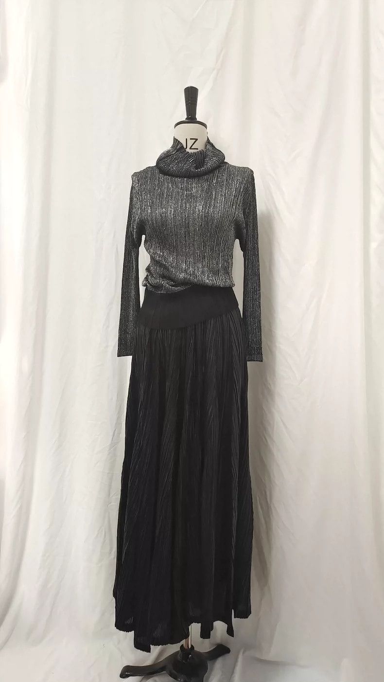 Issey Miyake Issey Miyake size:3 A vintage gold thread woven metallic l Size M / US 6-8 / IT 42-44 - 1 Thumbnail