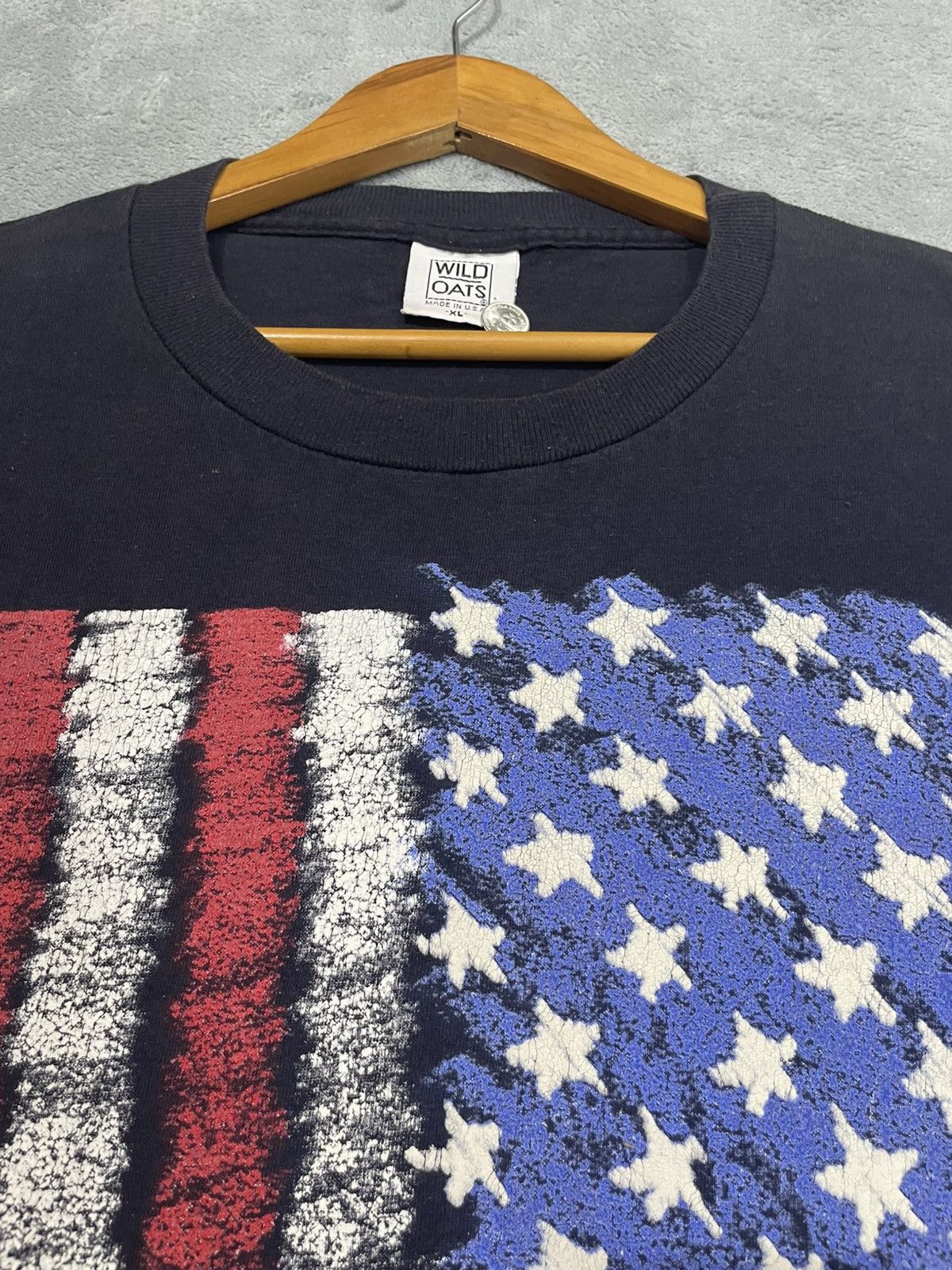 Vintage Big Logo America Flag Tshirt