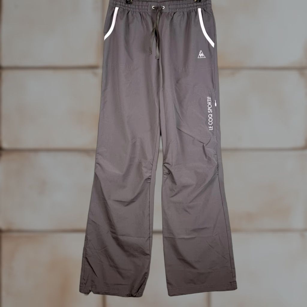 Le Coq Sportif Le Coq Sportif Men's Large Grey Wide Leg Athletic Pants Streetwear Pants Mens L Grey Wide Leg Athletic Streetwear Size US 33 - 1 Thumbnail