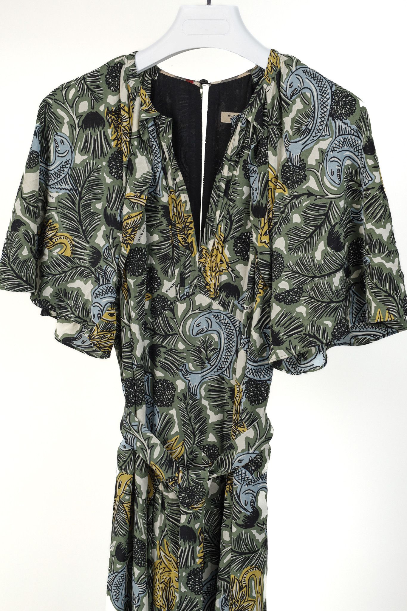 Burberry Burberry 2017 Beasts Green Beasts-Print Silk Maxi Dress Size S / US 4 / IT 40 - 3 Thumbnail