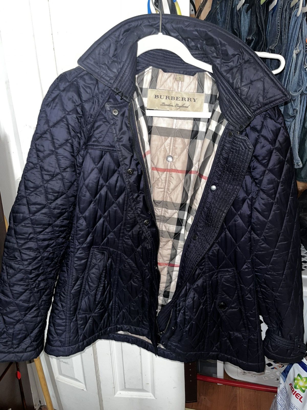 Burberry Burberry Quilted Jacket Size XL / US 12-14 / IT 48-50 - 1 Thumbnail
