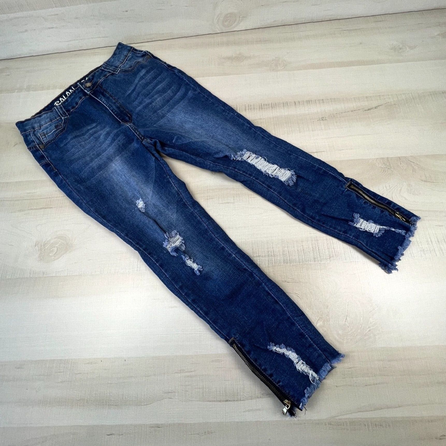 Vintage Balan Womens Distressed Skinny Jeans Blue High Waist Juniors 15 Cropped Medium Size 36" / US 14 / IT 50 - 7 Thumbnail