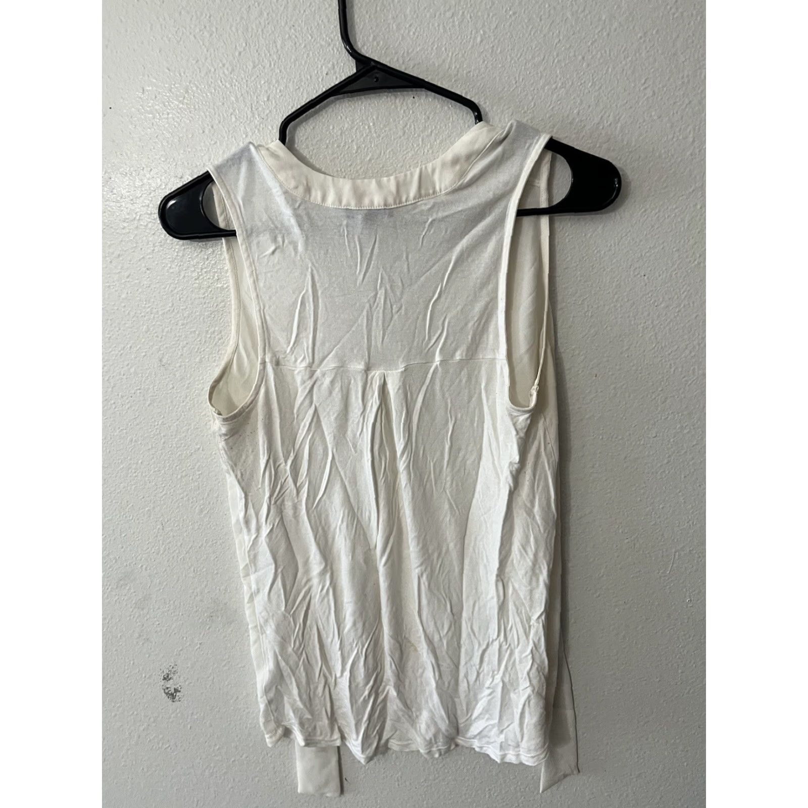 Express Express Blouse Shirt Sleeveless V-Neck Hi In Front Size Small White Size S / US 4 / IT 40 - 2 Thumbnail