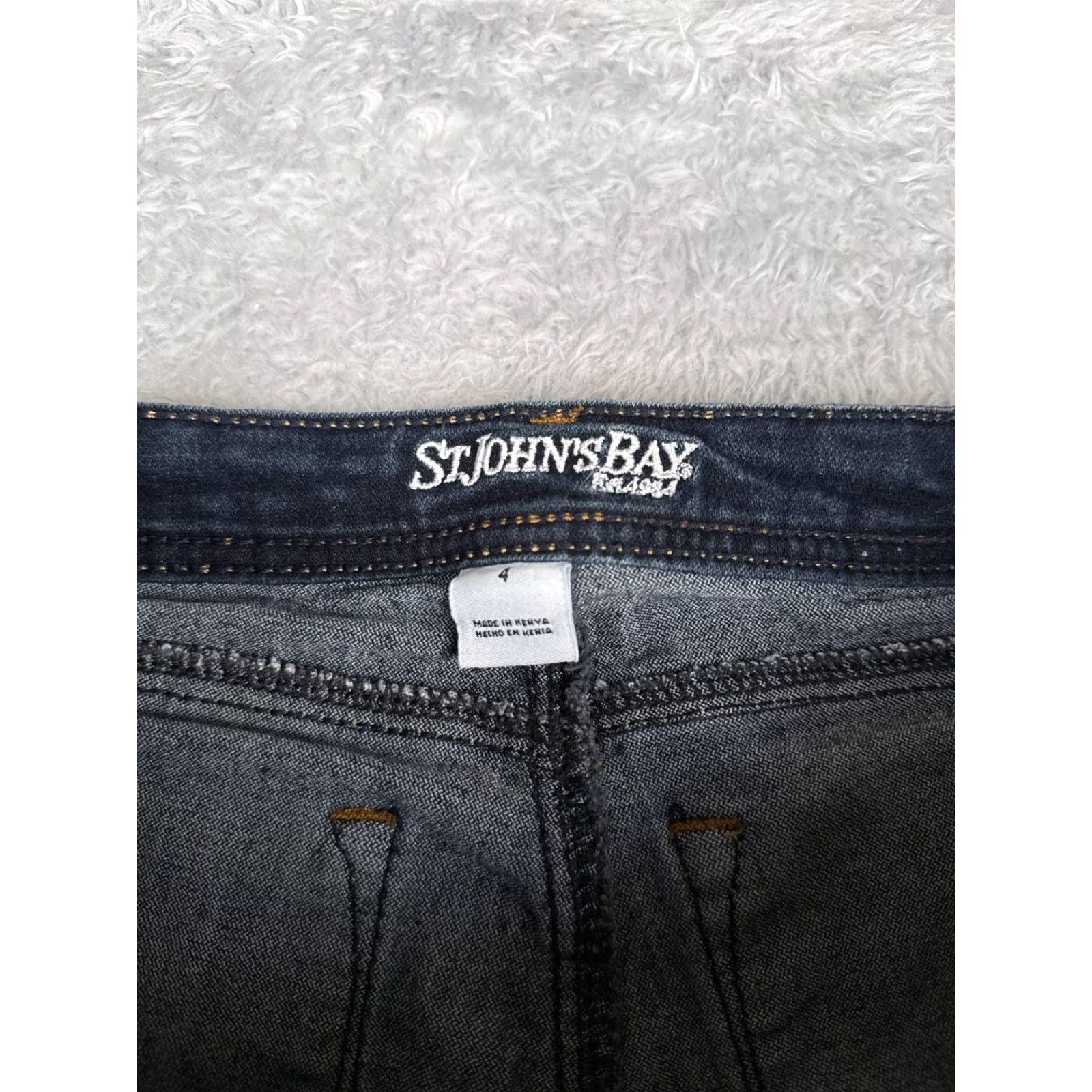 Vintage St. Johns Bay Jeans Womens 4 Jeans Denim Bootcut Dark Wash 28x29 Blue Cotton Blend 5-Pocket Design Size 27" / US 4 / IT 40 - 6 Thumbnail