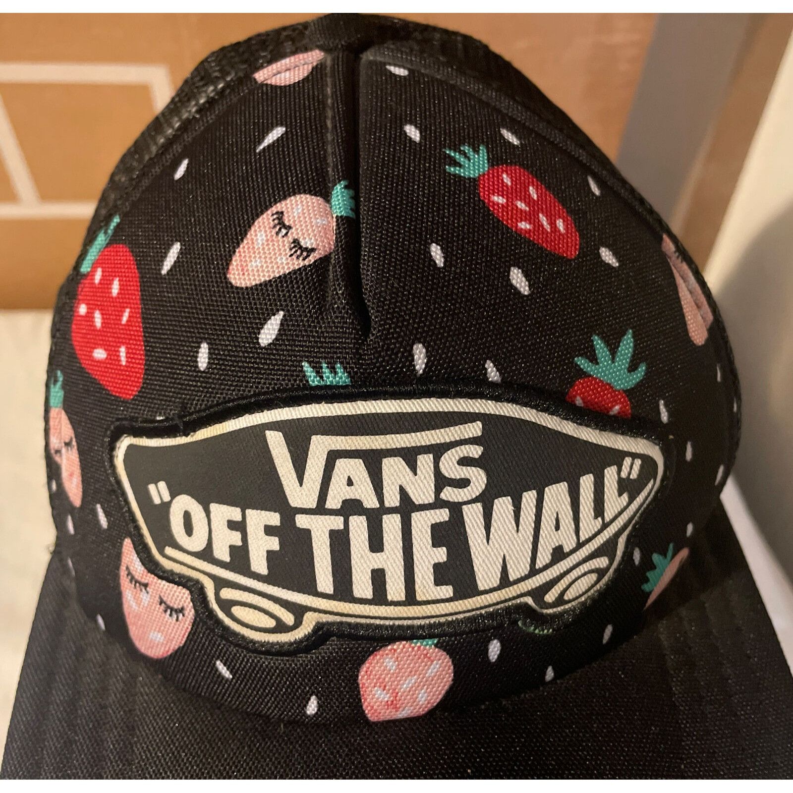 Vans Vans off the wall black SnapBack baseball hat w/red pink str Size ONE SIZE - 2 Thumbnail