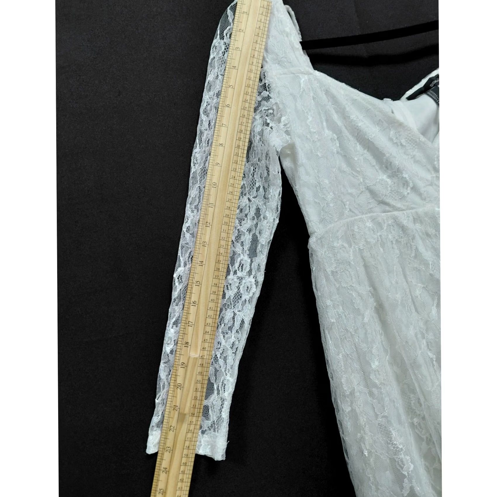 Vintage SBetro White Lace Dress Long Sleeve Scoop Neck A-Line Women M Short Solid Dress Size M / US 6-8 / IT 42-44 - 7 Thumbnail