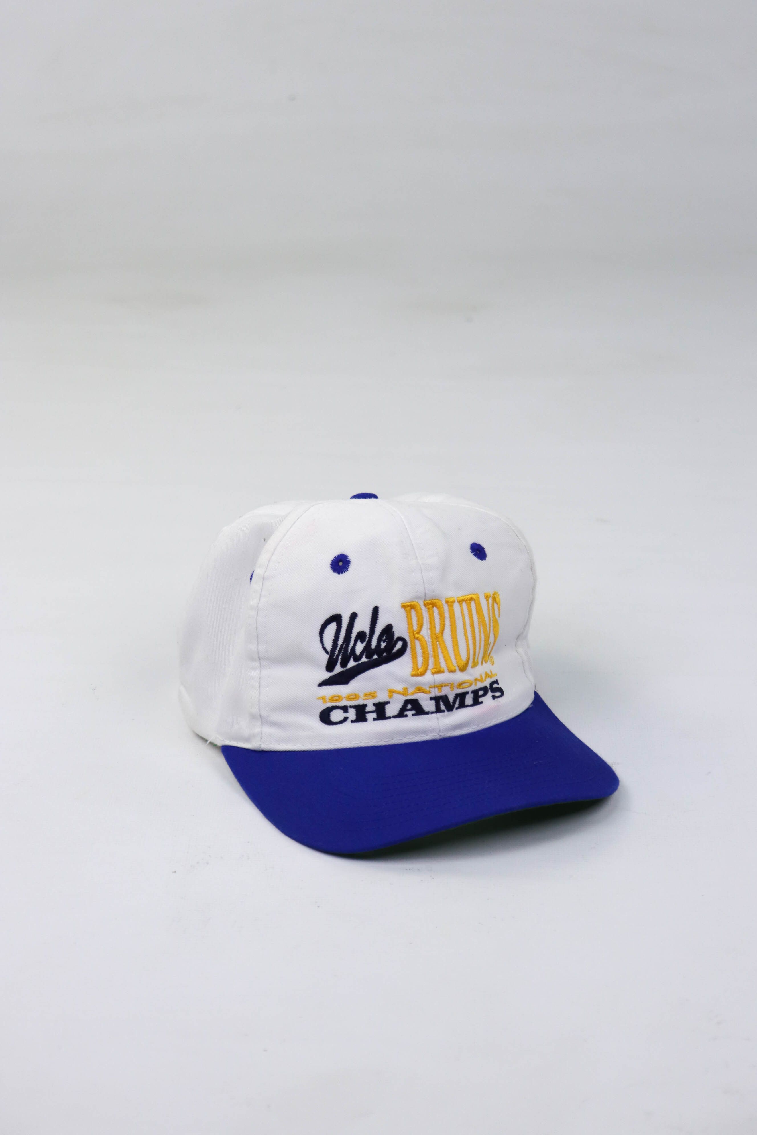 NCAA 90s Vintage UCLA Bruins '95 National NCAA Seattle Cap Size ONE SIZE - 1 Thumbnail