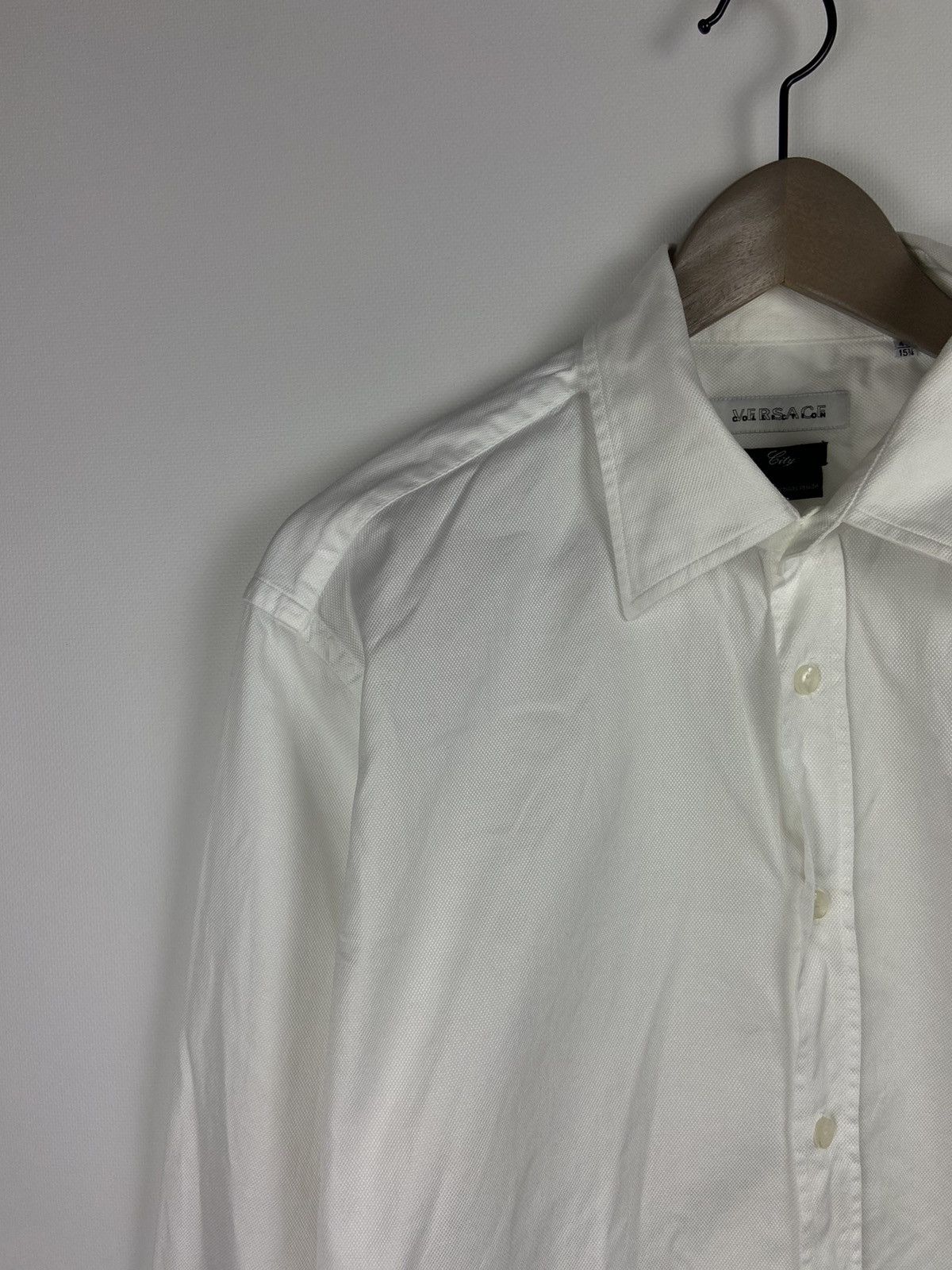 Versace Vintage Versace Collection City White Luxury Shirt Size US M / EU 48-50 / 2 - 5 Thumbnail