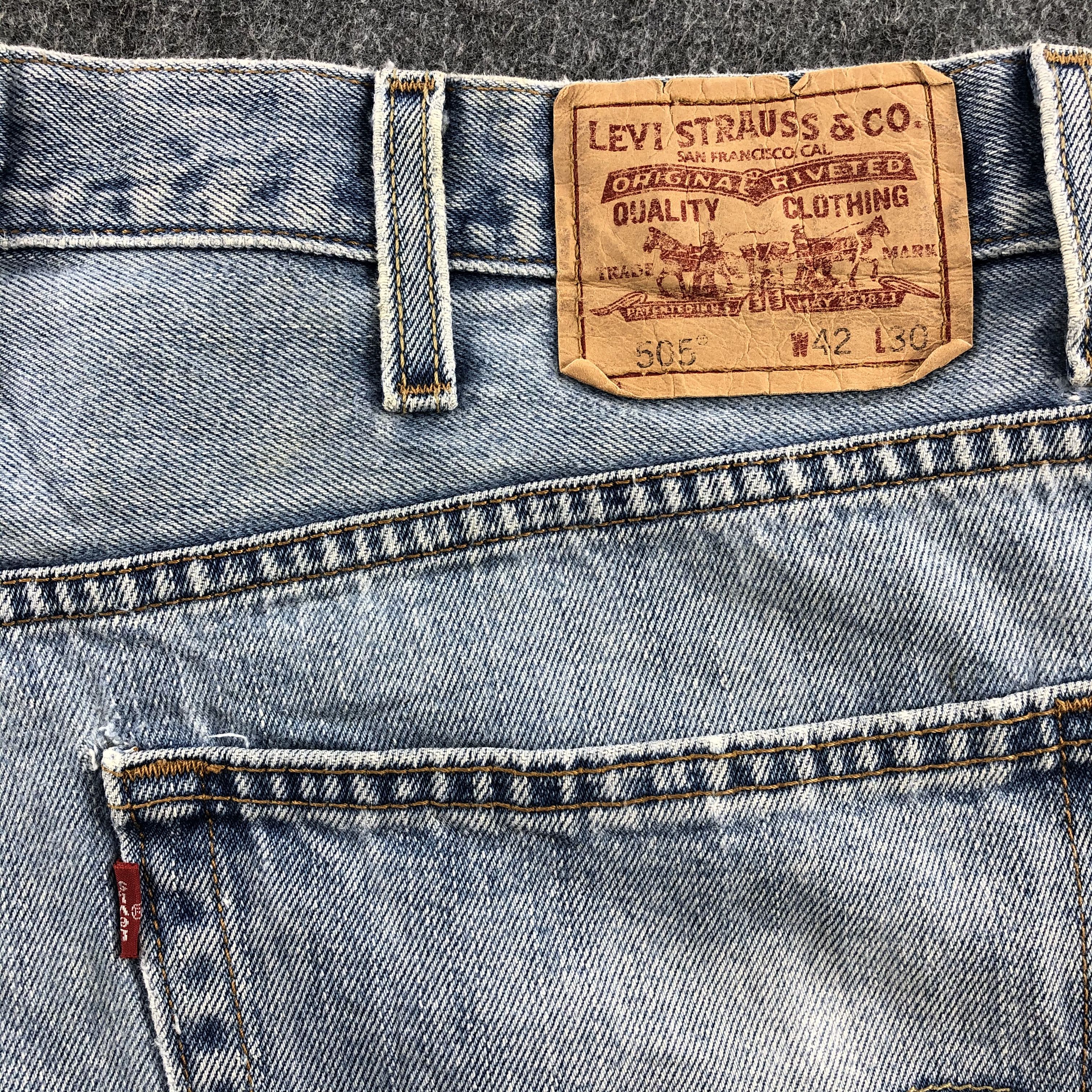 Levi's Vintage 90s Light Wash Levis 505 Jeans-J1231 Size US 43 - 5 Thumbnail