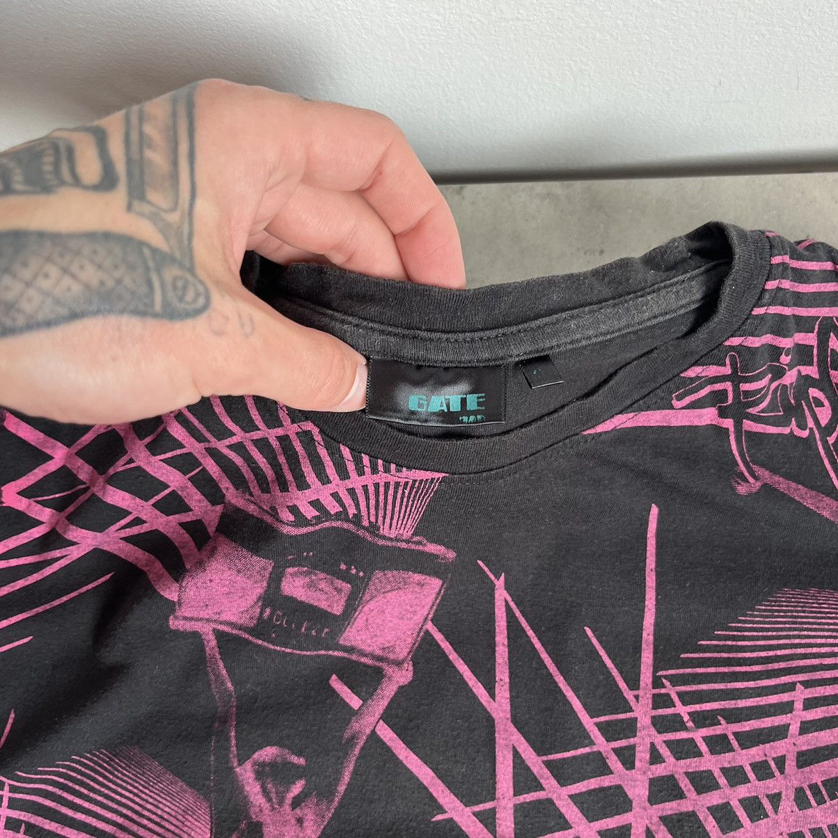 Rip Curl Vintage 90s Rip Curl Full Print Tee Size US S / EU 44-46 / 1 - 3 Thumbnail