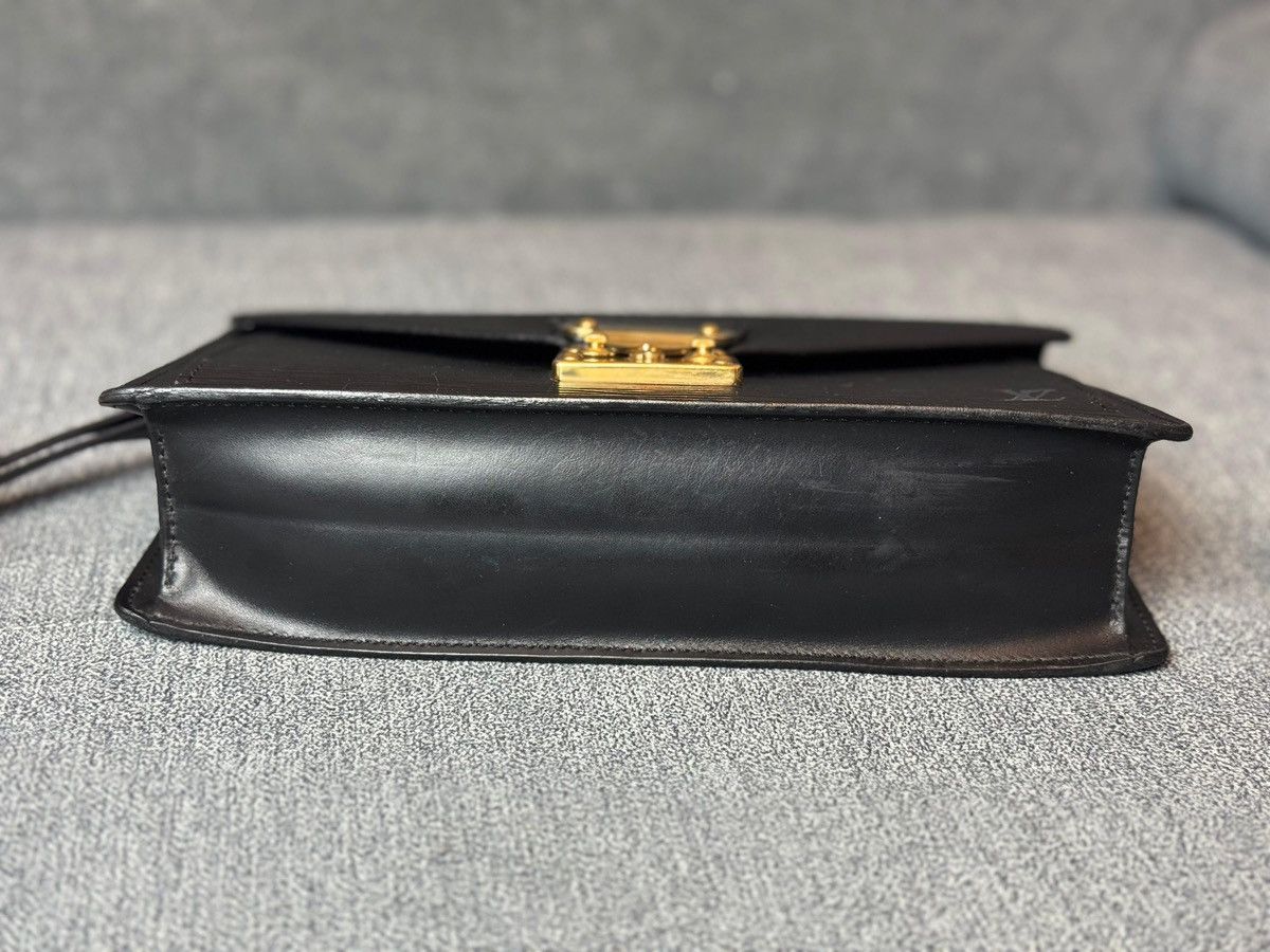 Louis Vuitton LOUIS VUITTON EPI SERIE DRAGONNE CLUTCH BAG Size ONE SIZE - 7 Thumbnail