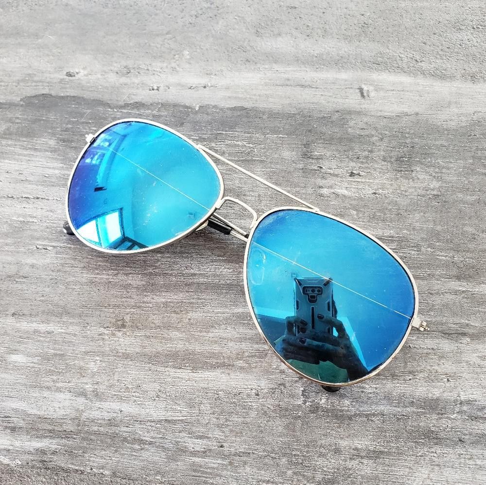 Designer Blue Mirrored Classic Aviator Sunglasses Size ONE SIZE - 3 Thumbnail