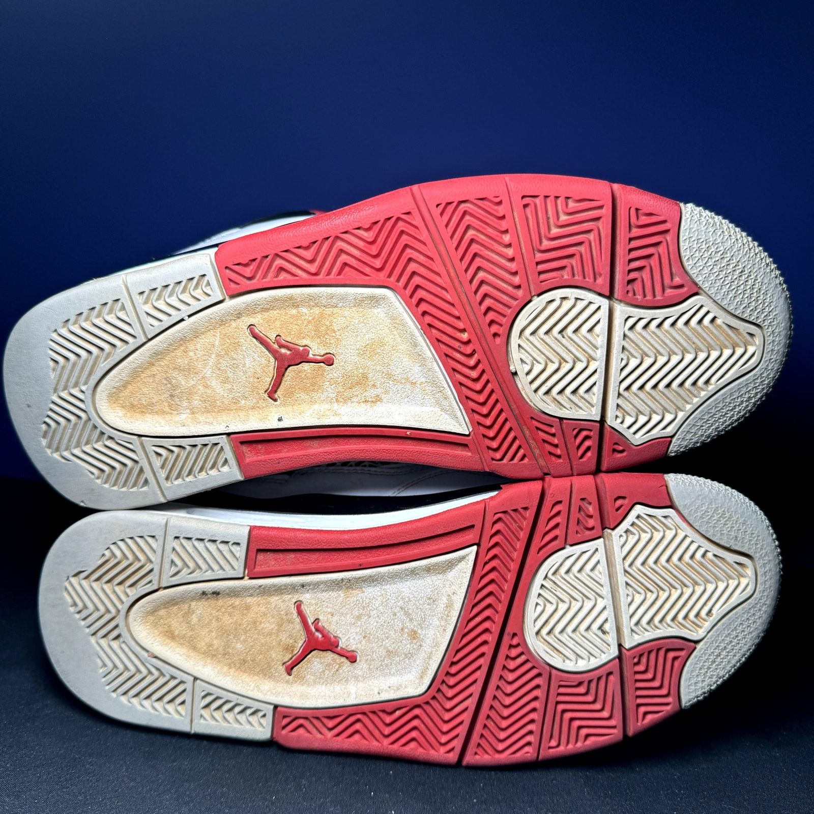 Jordan Brand × Nike Nike Air Jordan 4 Retro OG GS Fire Red 2020 - Size 6.5 Size US 6.5 / EU 39-40 - 7 Thumbnail