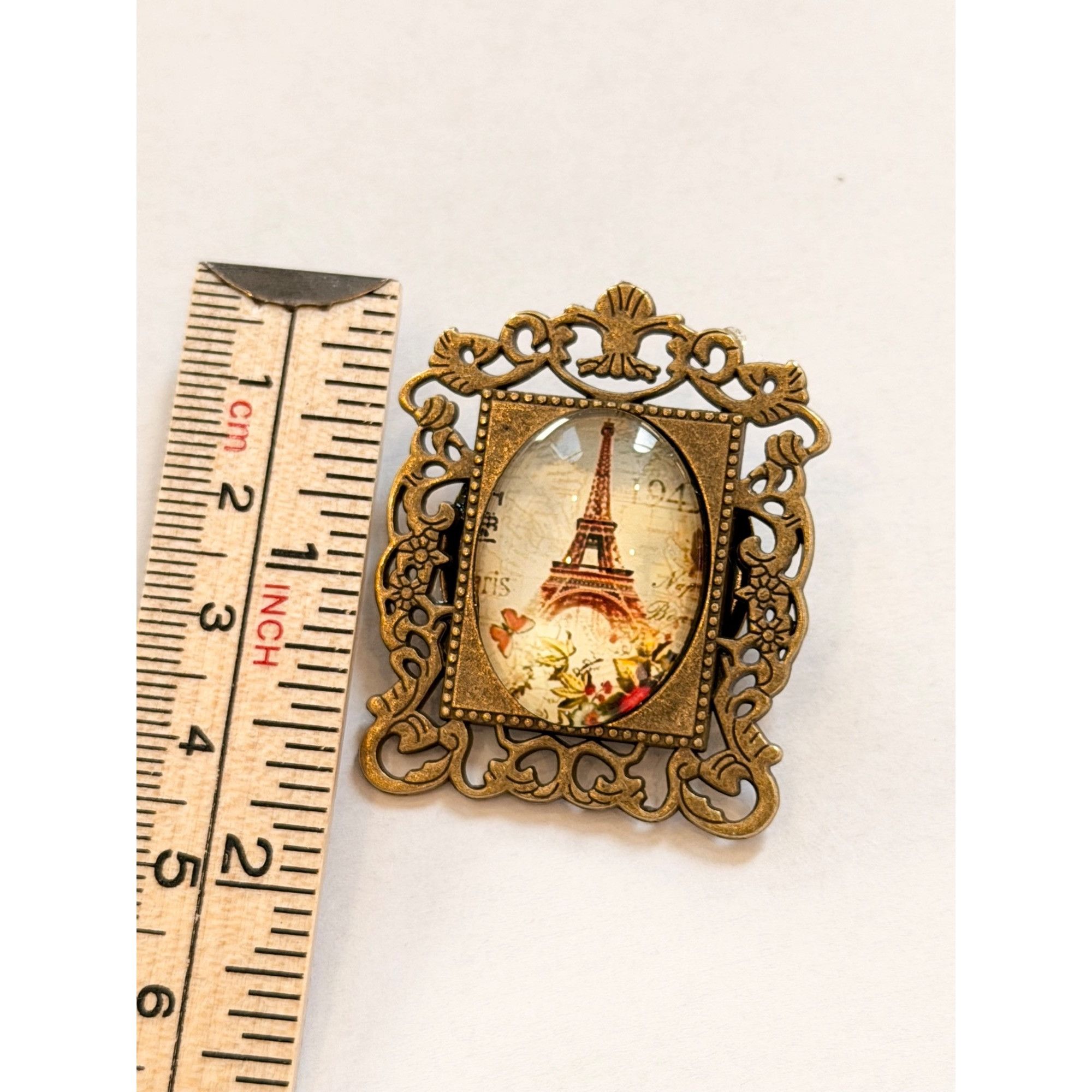 Other Vintage-Style Eiffel Tower Brooch With Ornate Bronze Frame A Size ONE SIZE - 4 Thumbnail