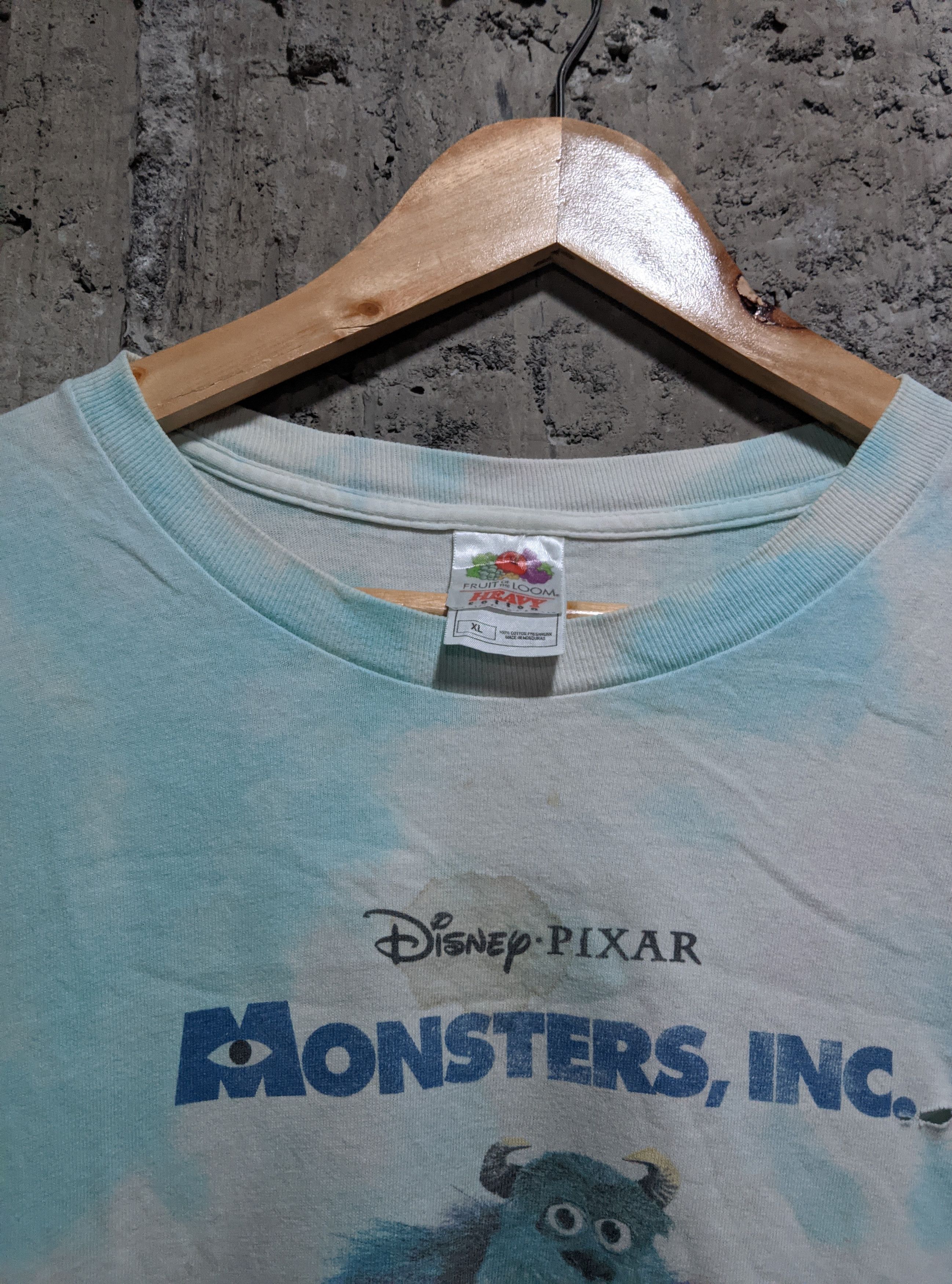Vintage Vintage 2001 monsters inc Disney Pixar thrashed erd grunge Size US XL / EU 56 / 4 - 4 Thumbnail