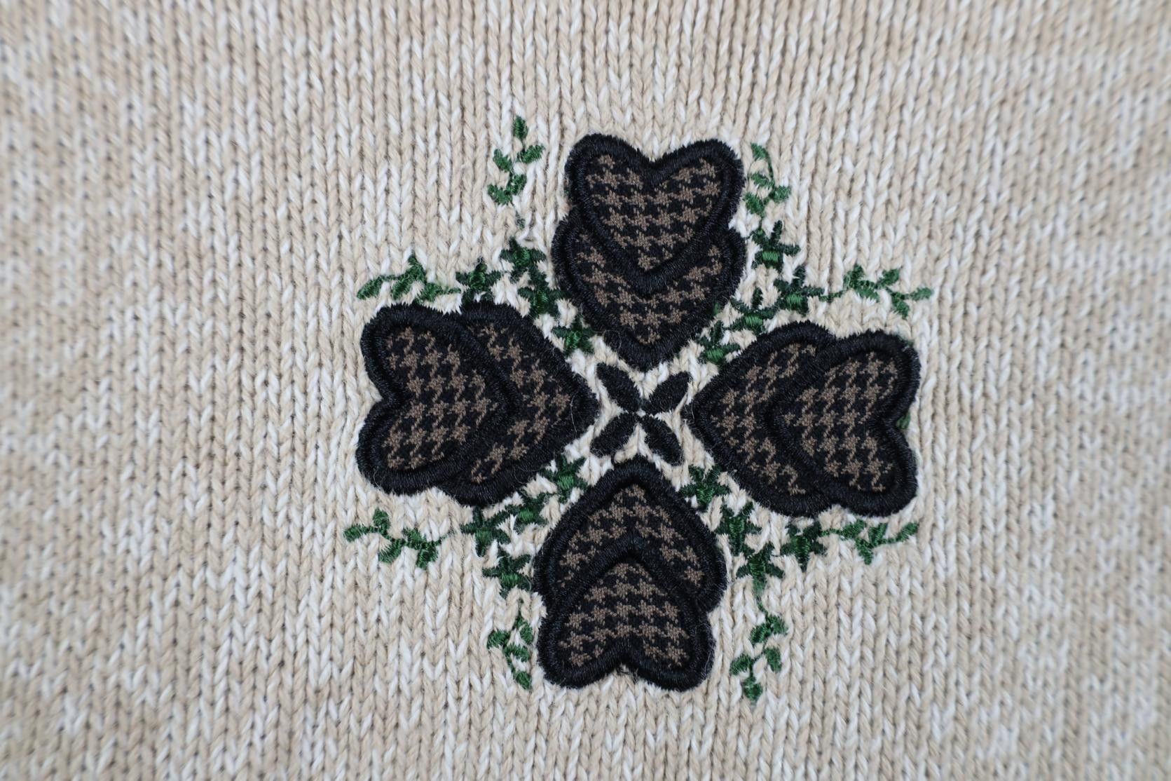 Vintage Vintage 90s Country Embroidered Heart Flower Knit Sweater Size M / US 6-8 / IT 42-44 - 9 Thumbnail