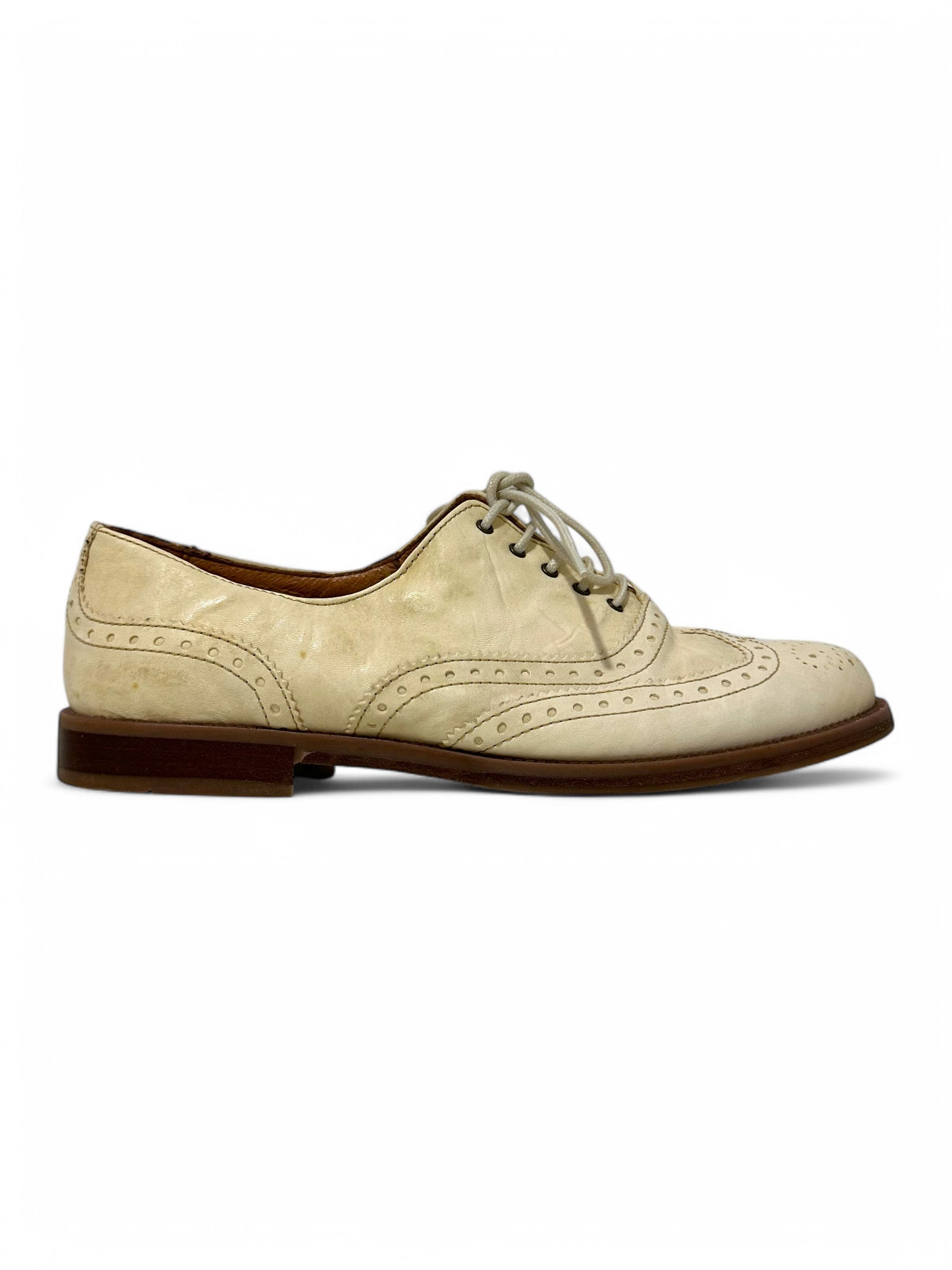 Russell & Bromley Russell & Bromley Jeeves Ivory Leather Oxford Brogues Size US 8 / IT 38 - 1 Thumbnail