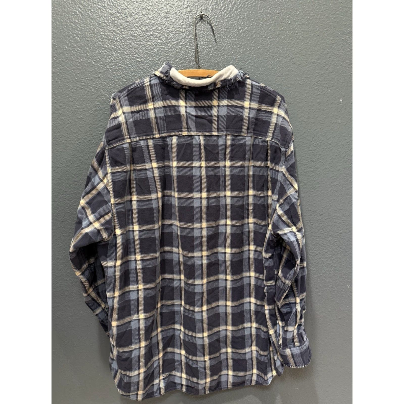 Abercrombie & Fitch VINTAGE Abercrombie & Fitch Flannel Shirt Blue Cotton Distressed Men’s L Large Shirt Mens Blues Distressed 90s Y2K Size US L / EU 52-54 / 3 - 5 Thumbnail