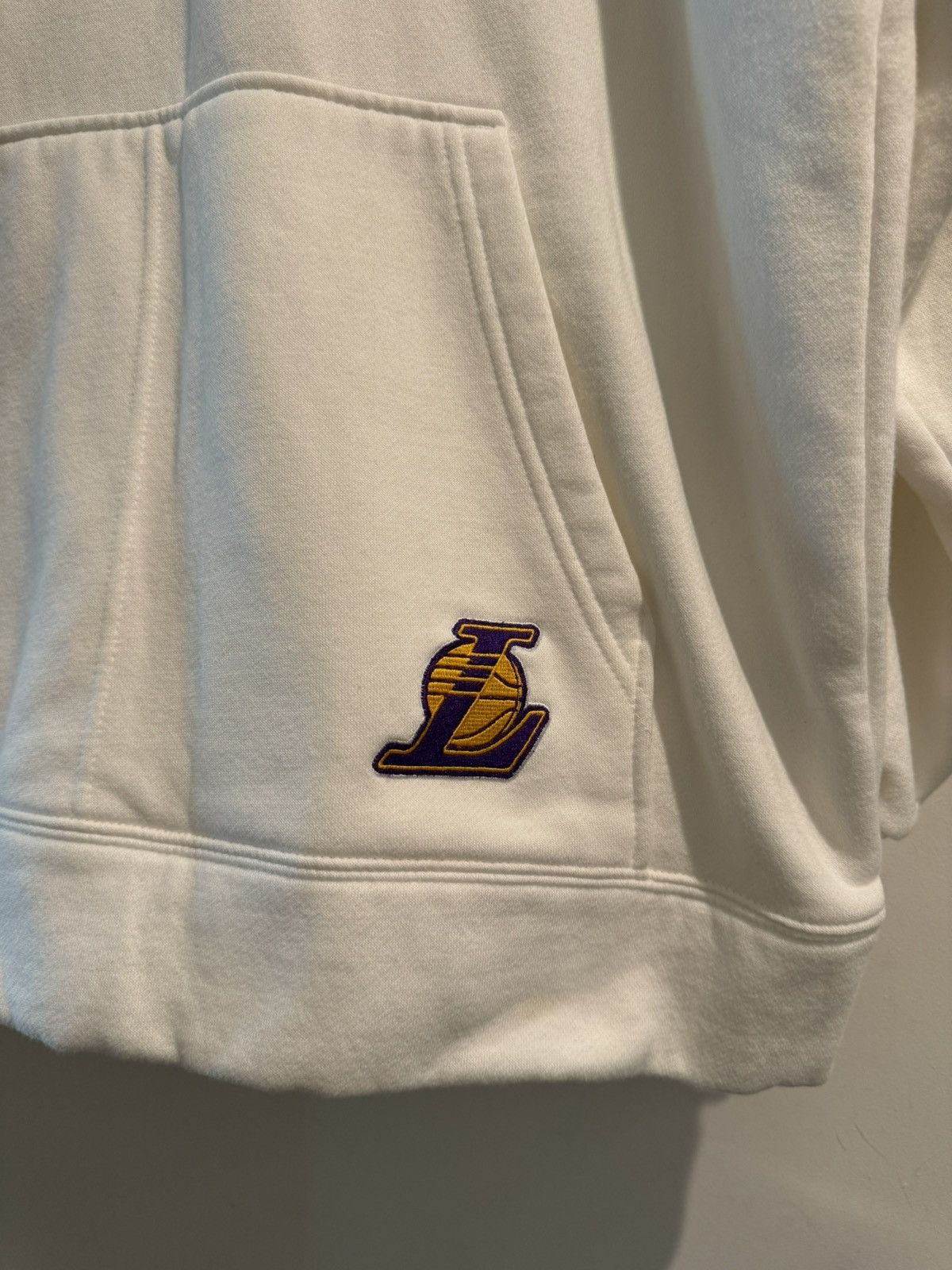 Vintage 90s Los shops Angeles Lakers Sweater Nike Center Swoosh Pullover Hoodie 2XL