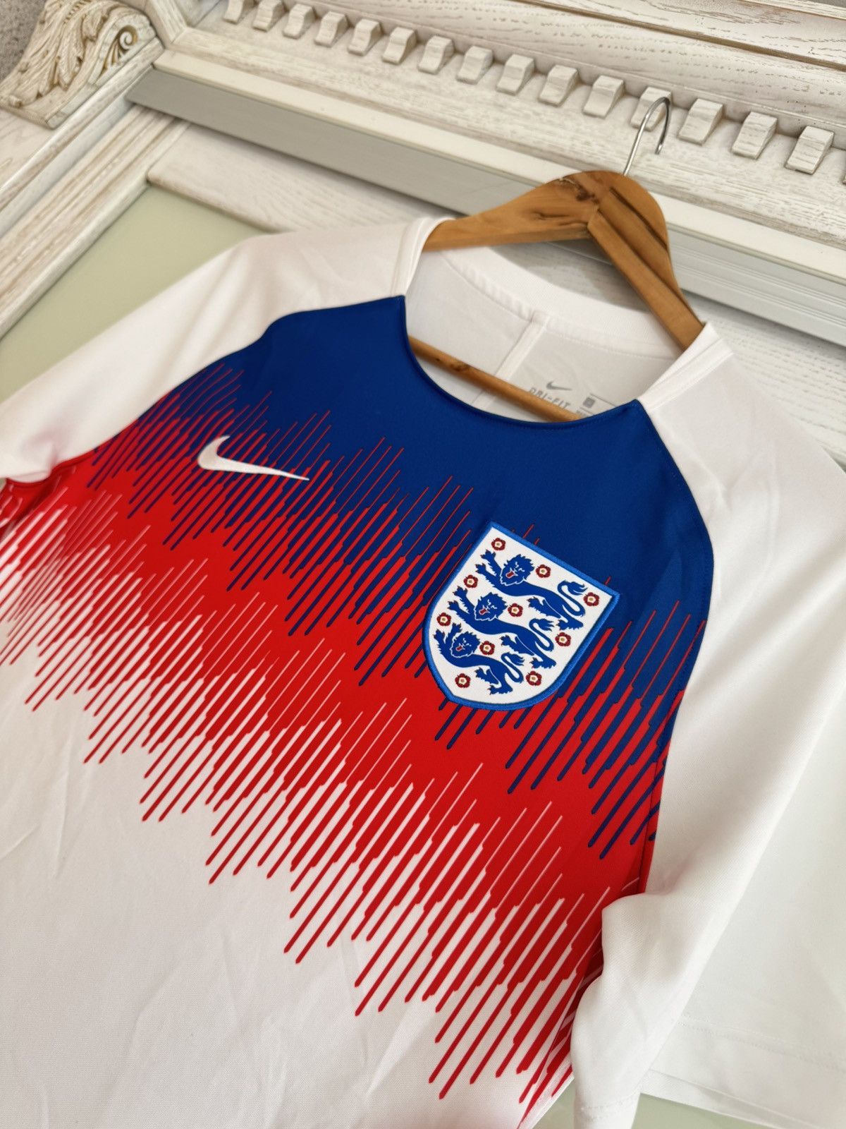Nike England 2018-2019 Soccer Jersey Football Kit Shirt Size US M / EU 48-50 / 2 - 5 Thumbnail