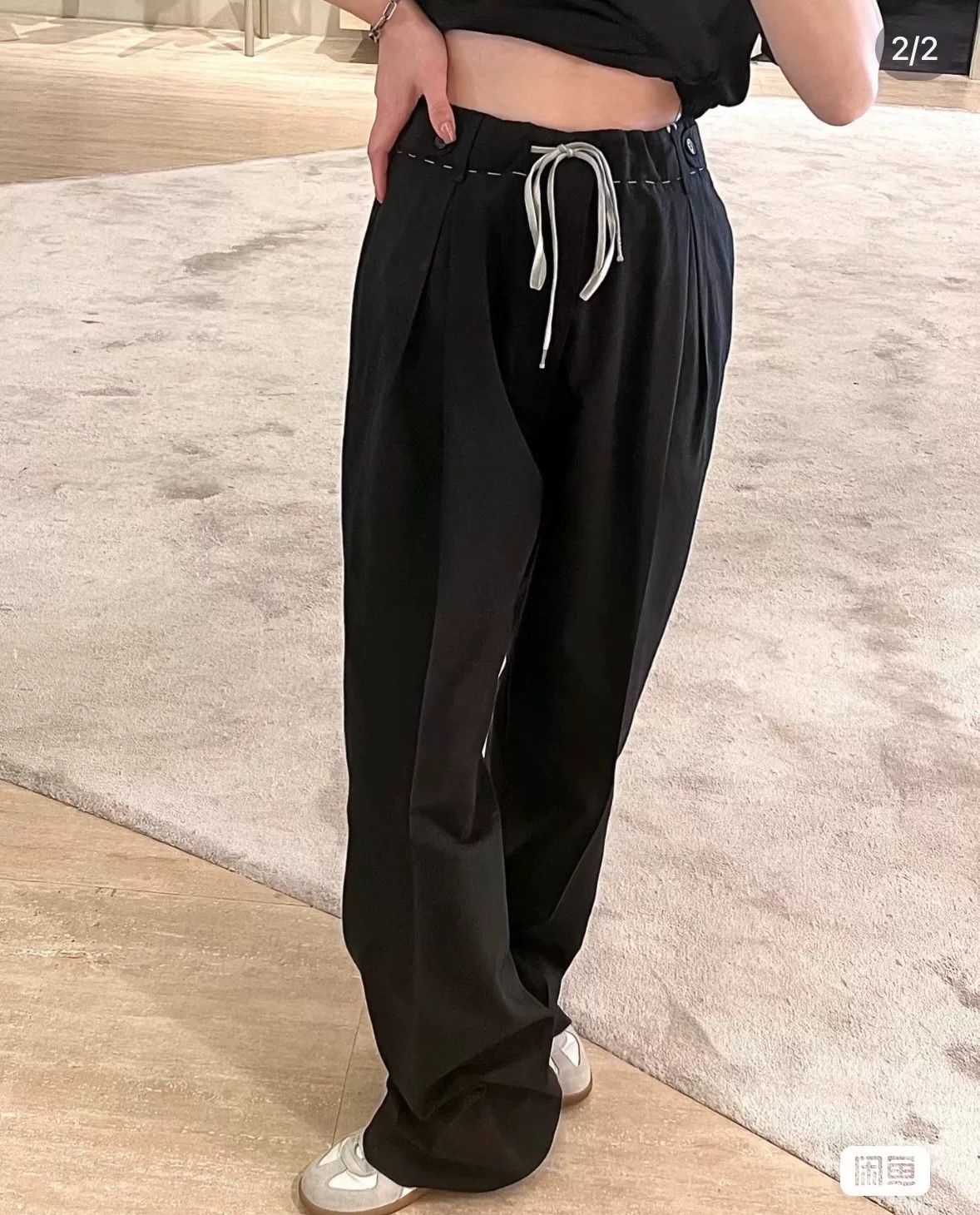 Maison Margiela maison margiela black drawstring casual pants Size US 38 / EU 54 - 1 Thumbnail